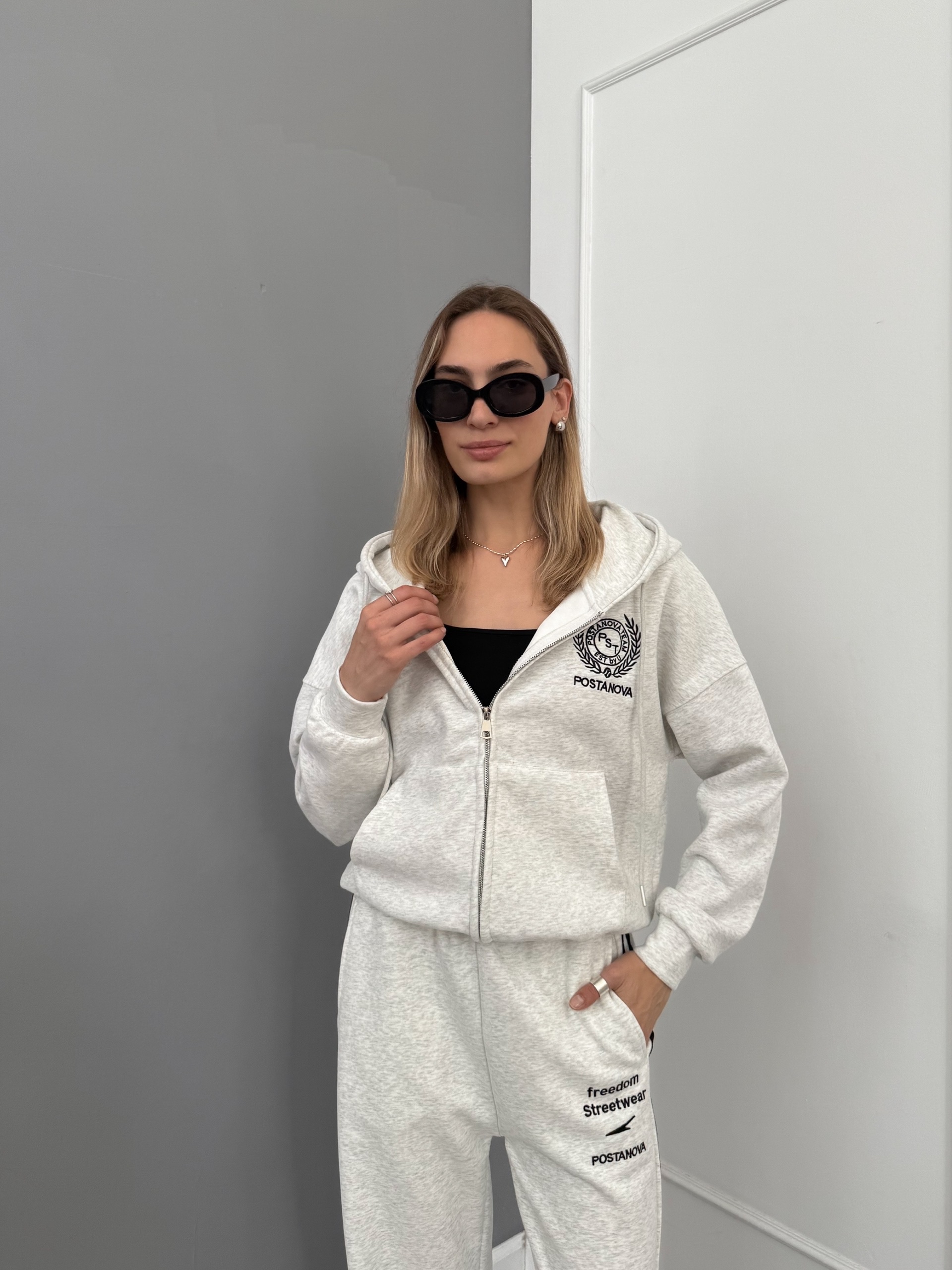 Костюм postanova 3350 худи на замке полоска