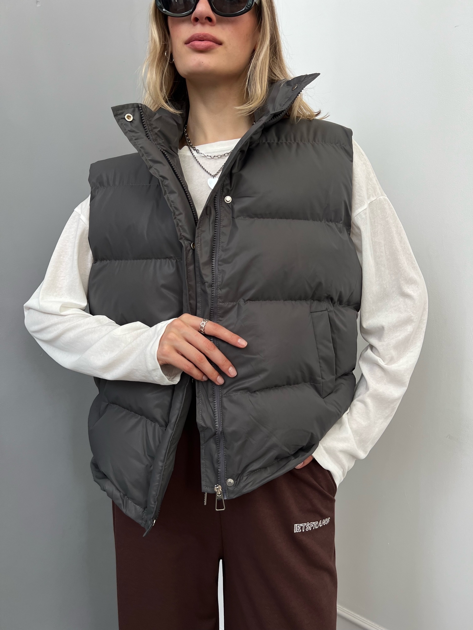 Жилет N.J brand 6089 болонь глянец