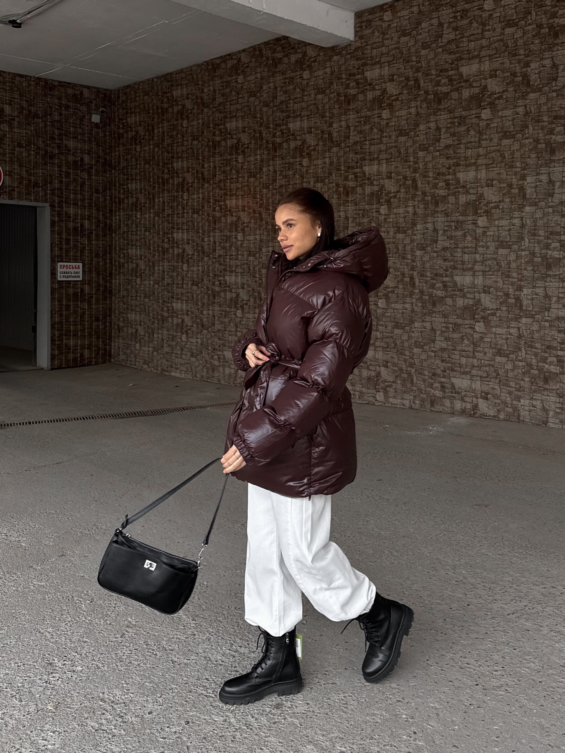 Куртка Fashion 80933 глянец с поясом