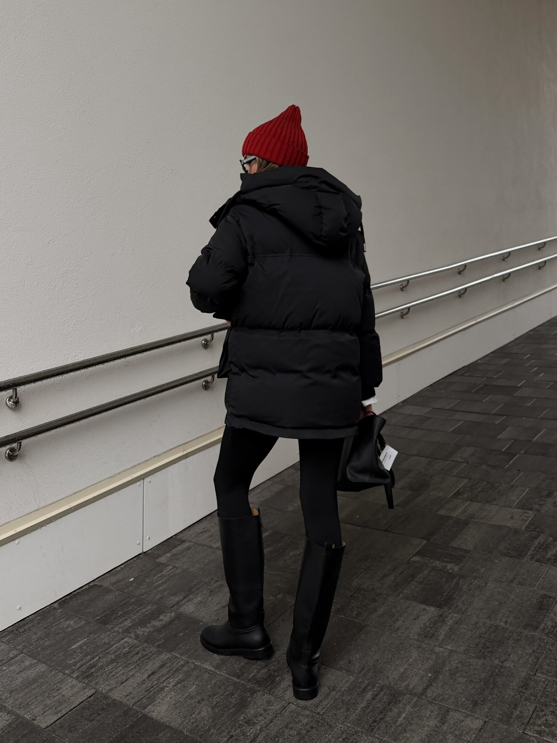 Куртка Base 1535 капюшон на завязках