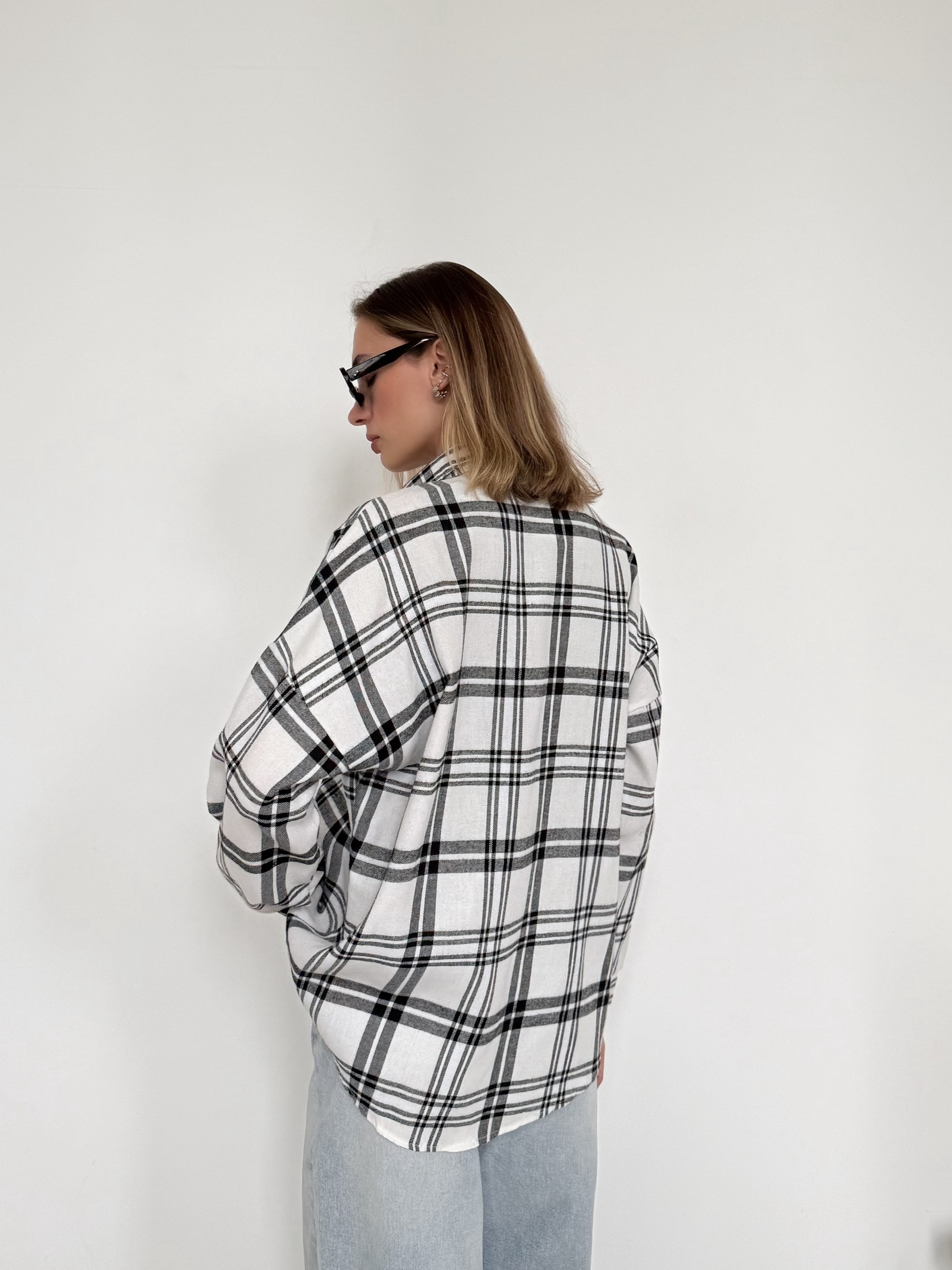 Рубашка Korea 601 клетка карман на груди