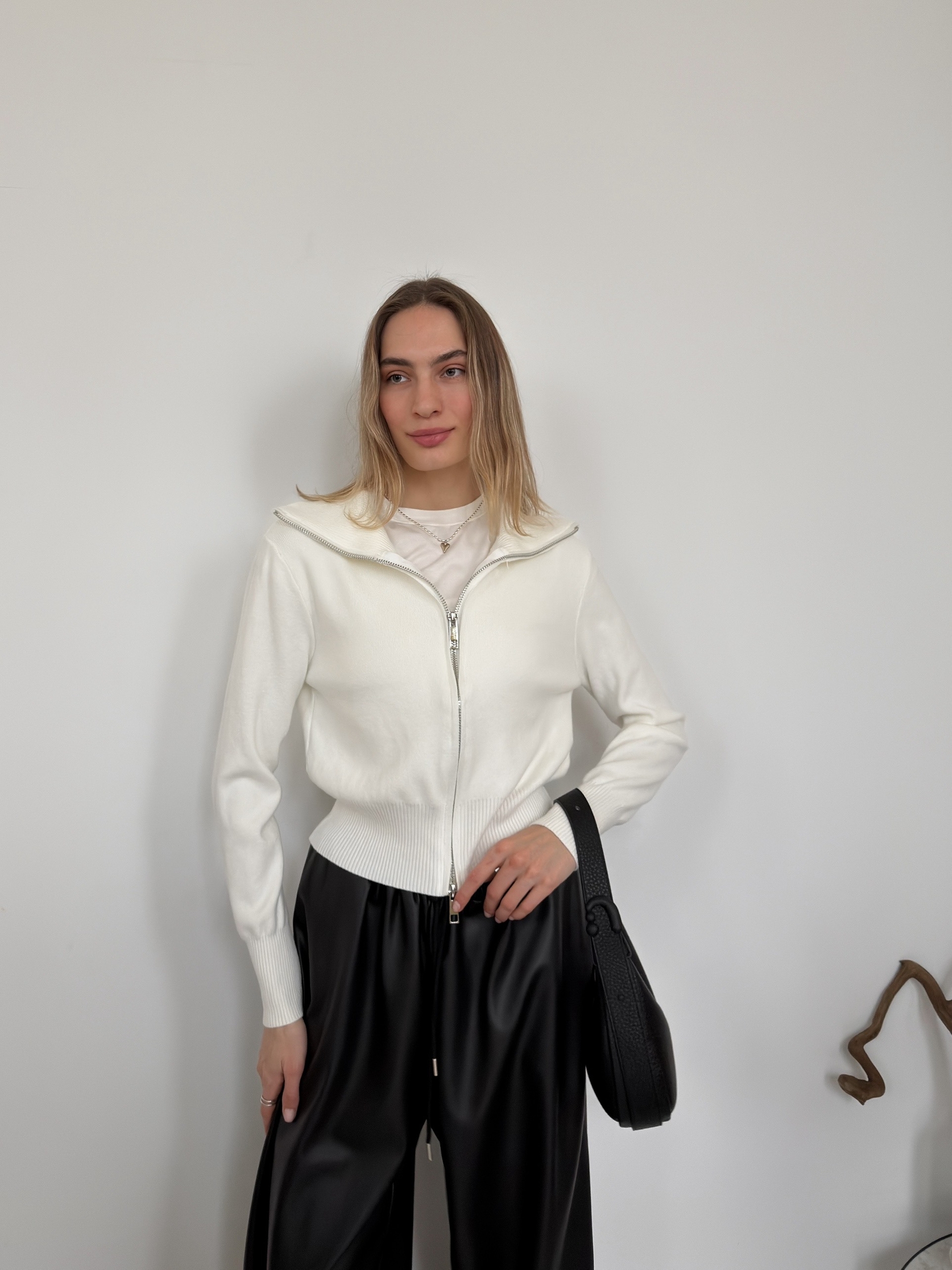 Джемпер на молнии низ рубчик