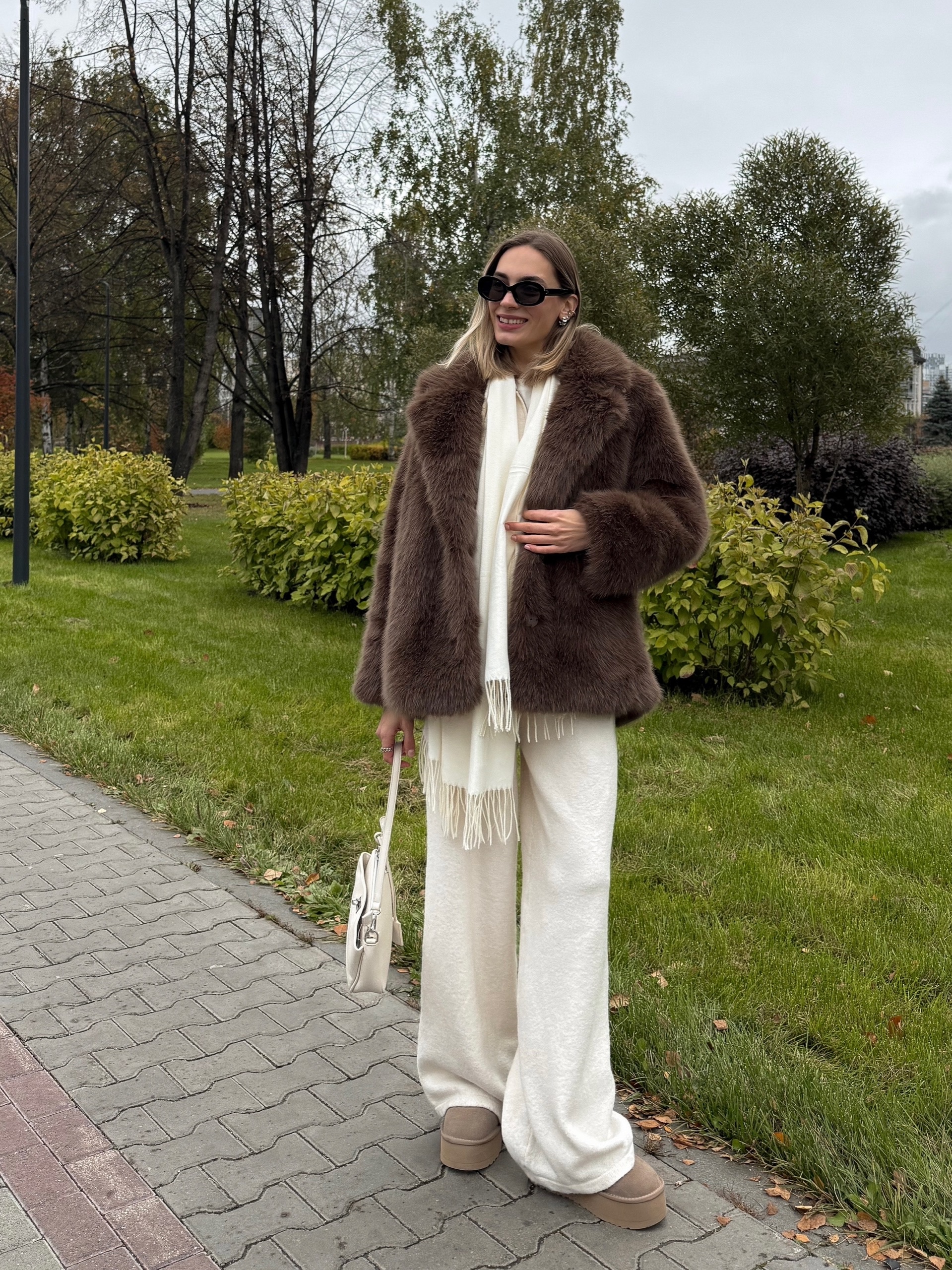 Шуба W 6682 пушистая средн длина