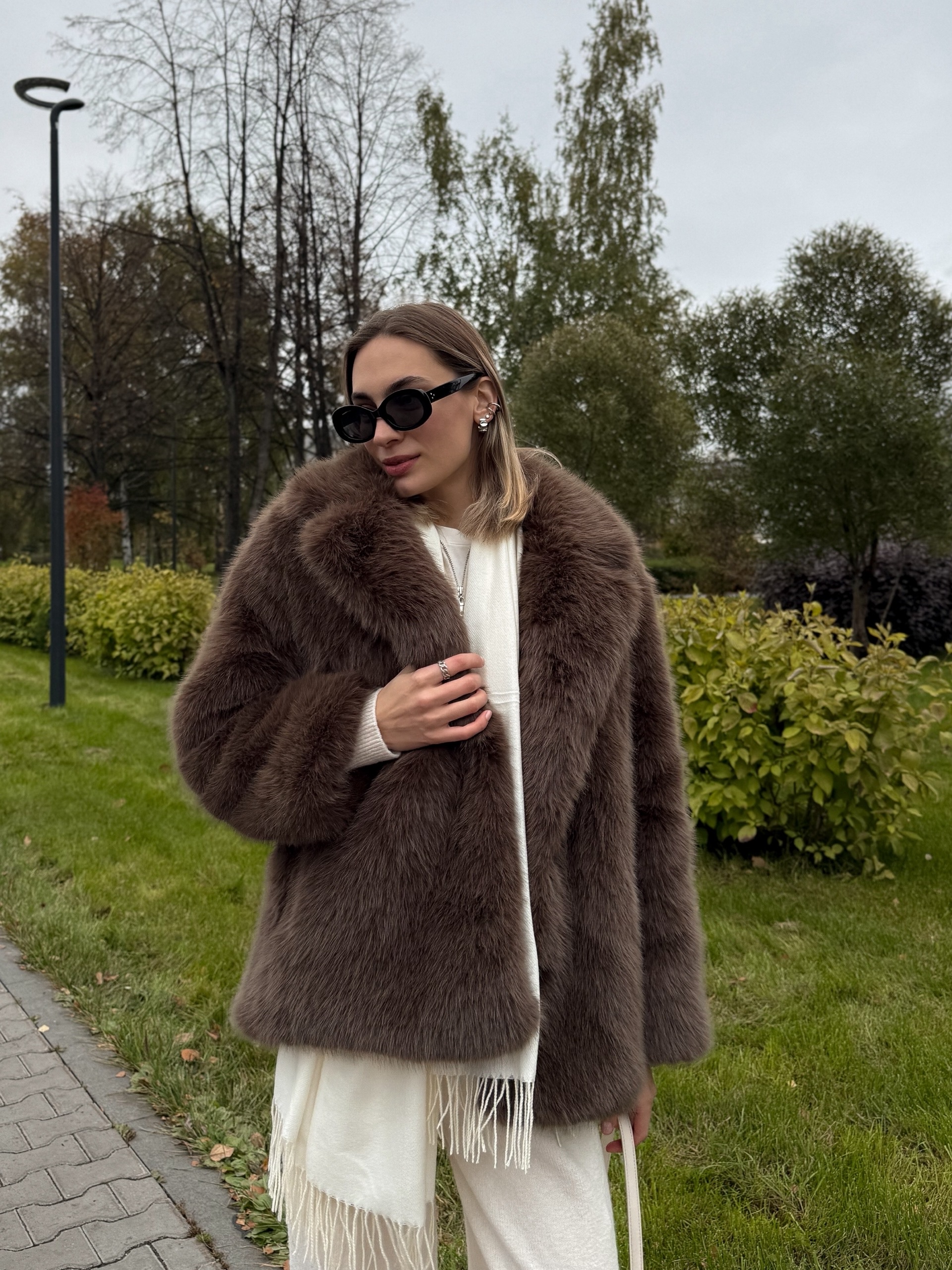 Шуба W 6682 пушистая средн длина