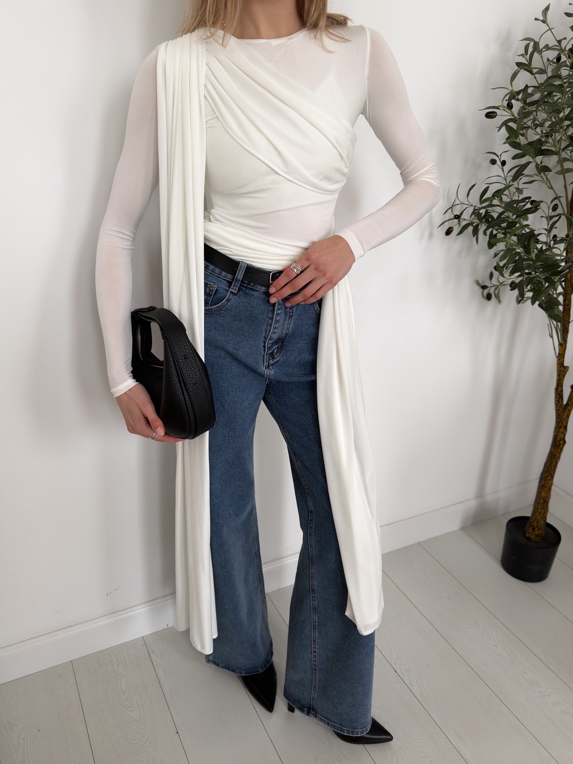 Лонгслив Muse шлейф