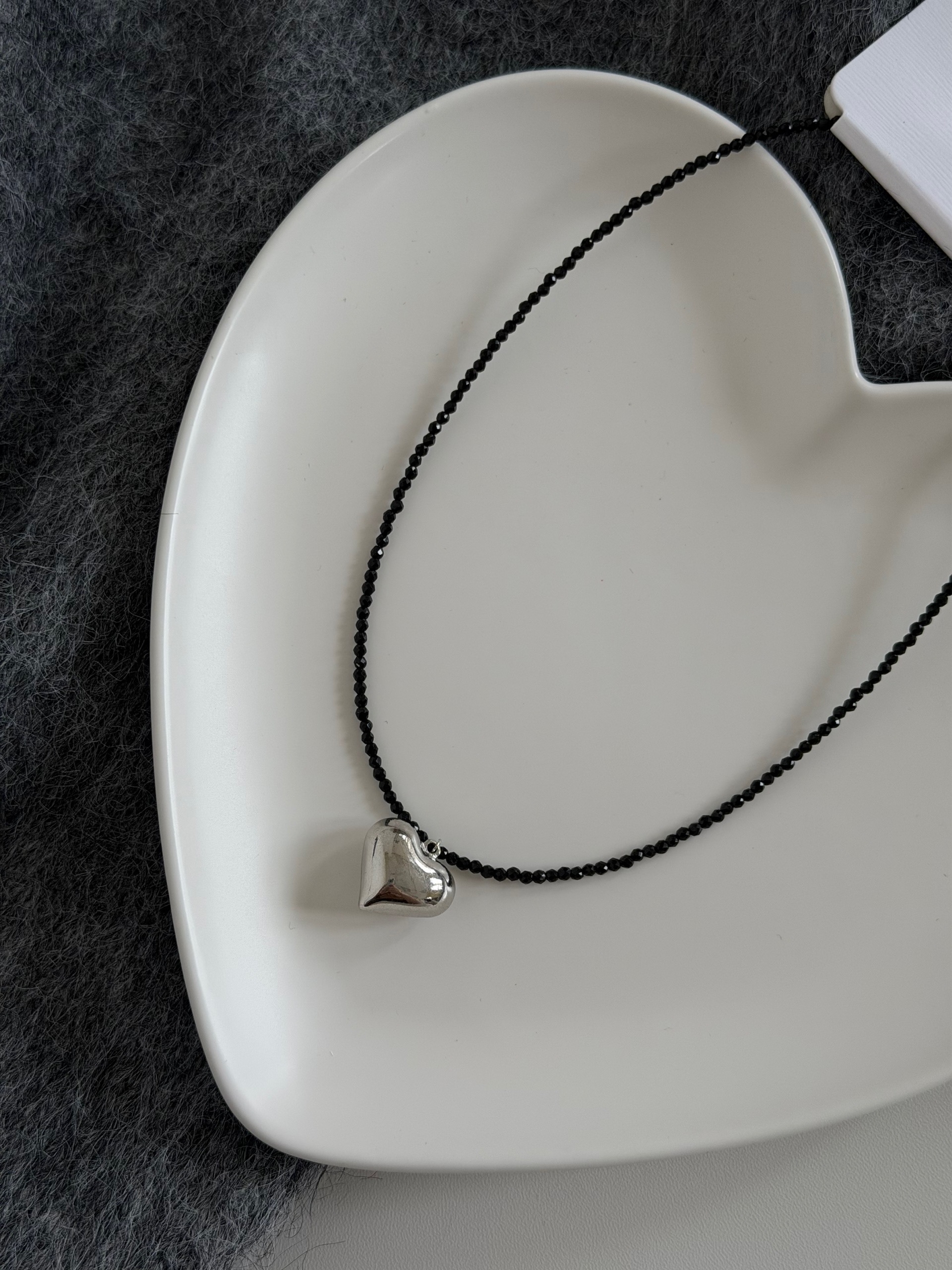 Подвеска бисер с сердце круп выпуклое