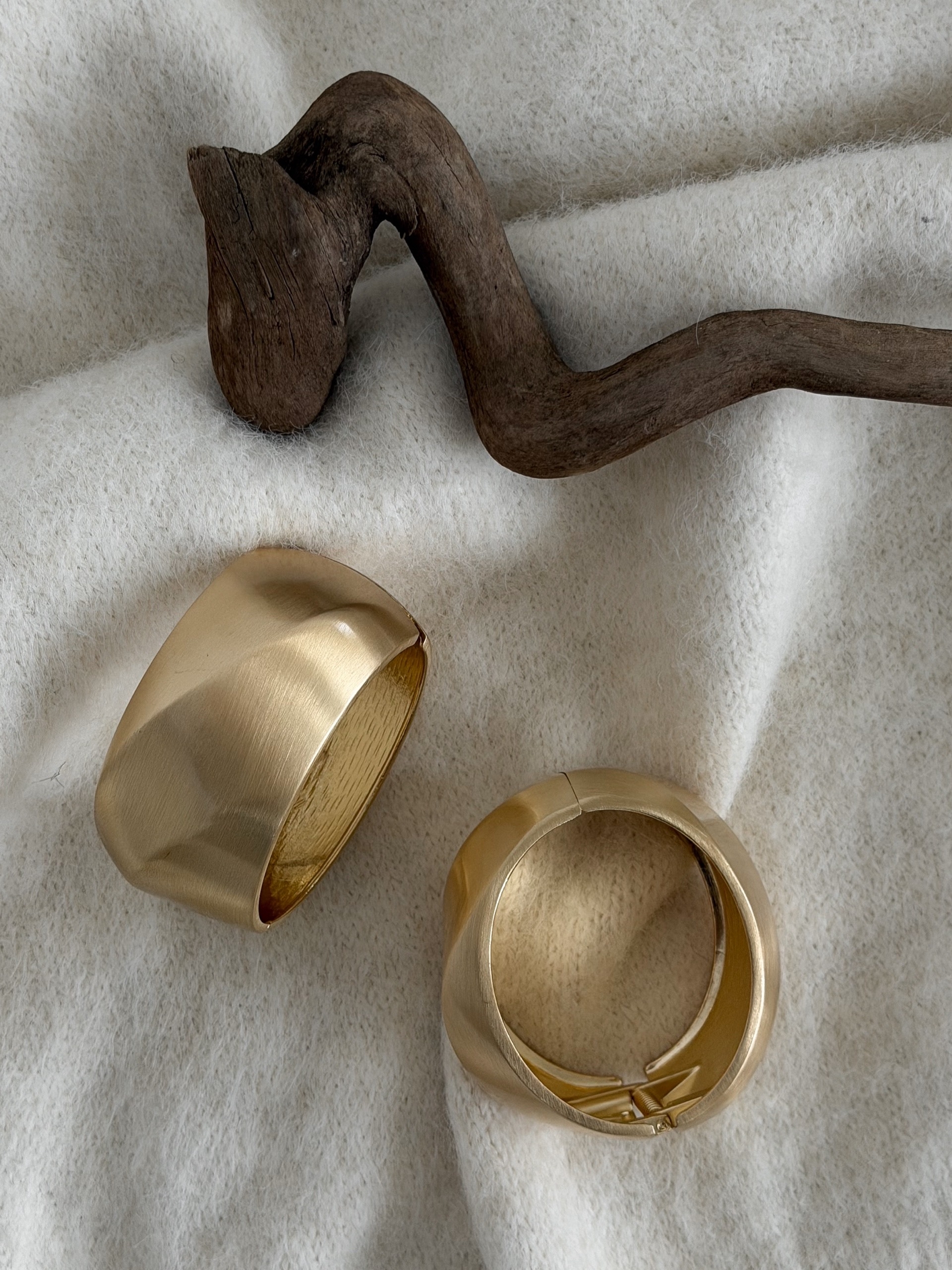 Браслет метал матовый обьемный