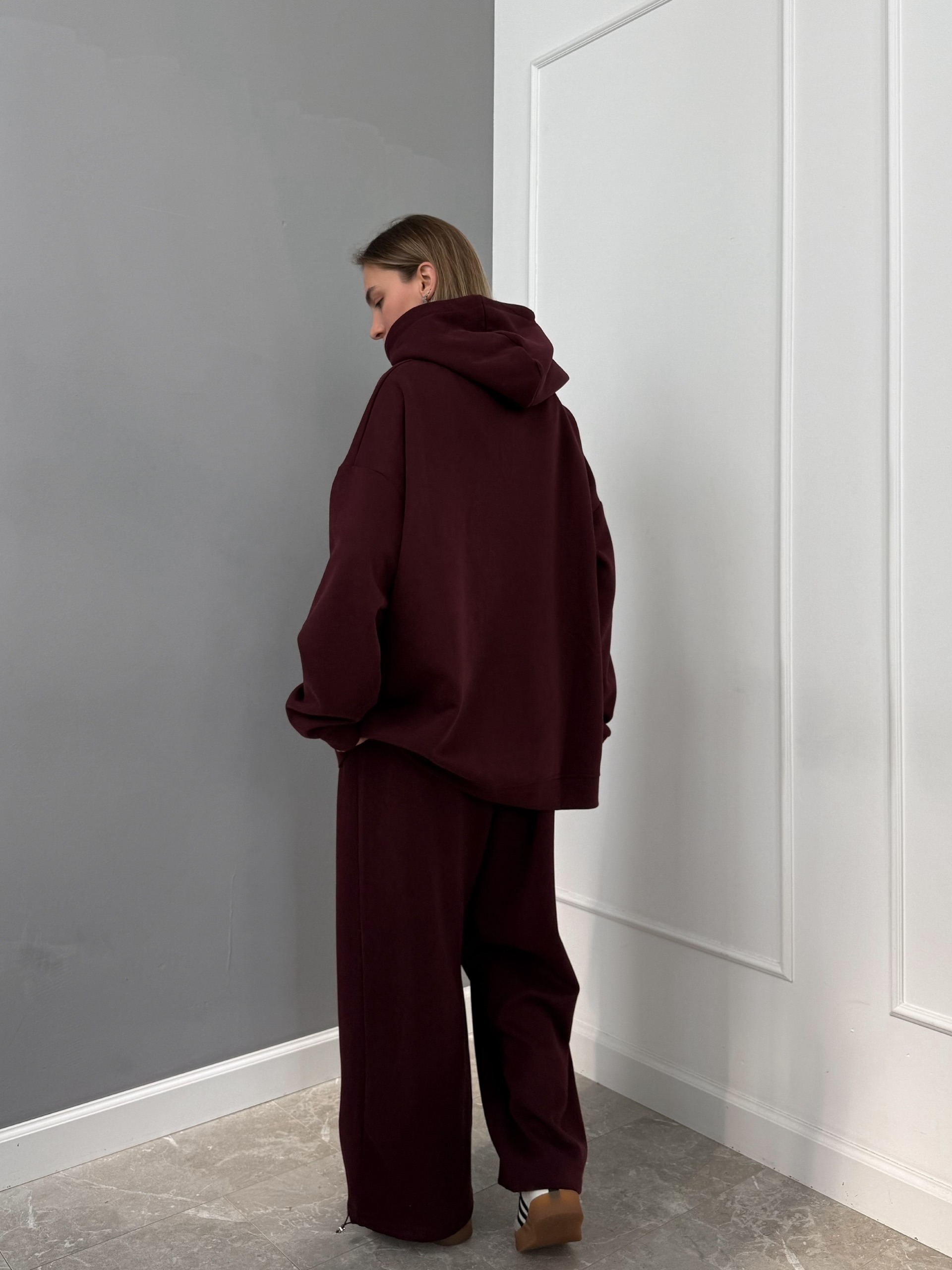 Костюм 33code B241 худи надпись Being Kind