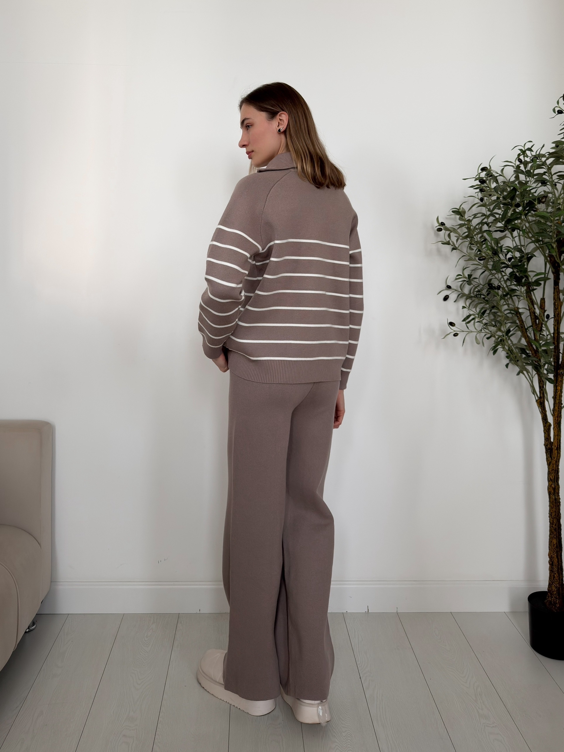 Костюм Korea 716 поло на замке в полоску+брюки