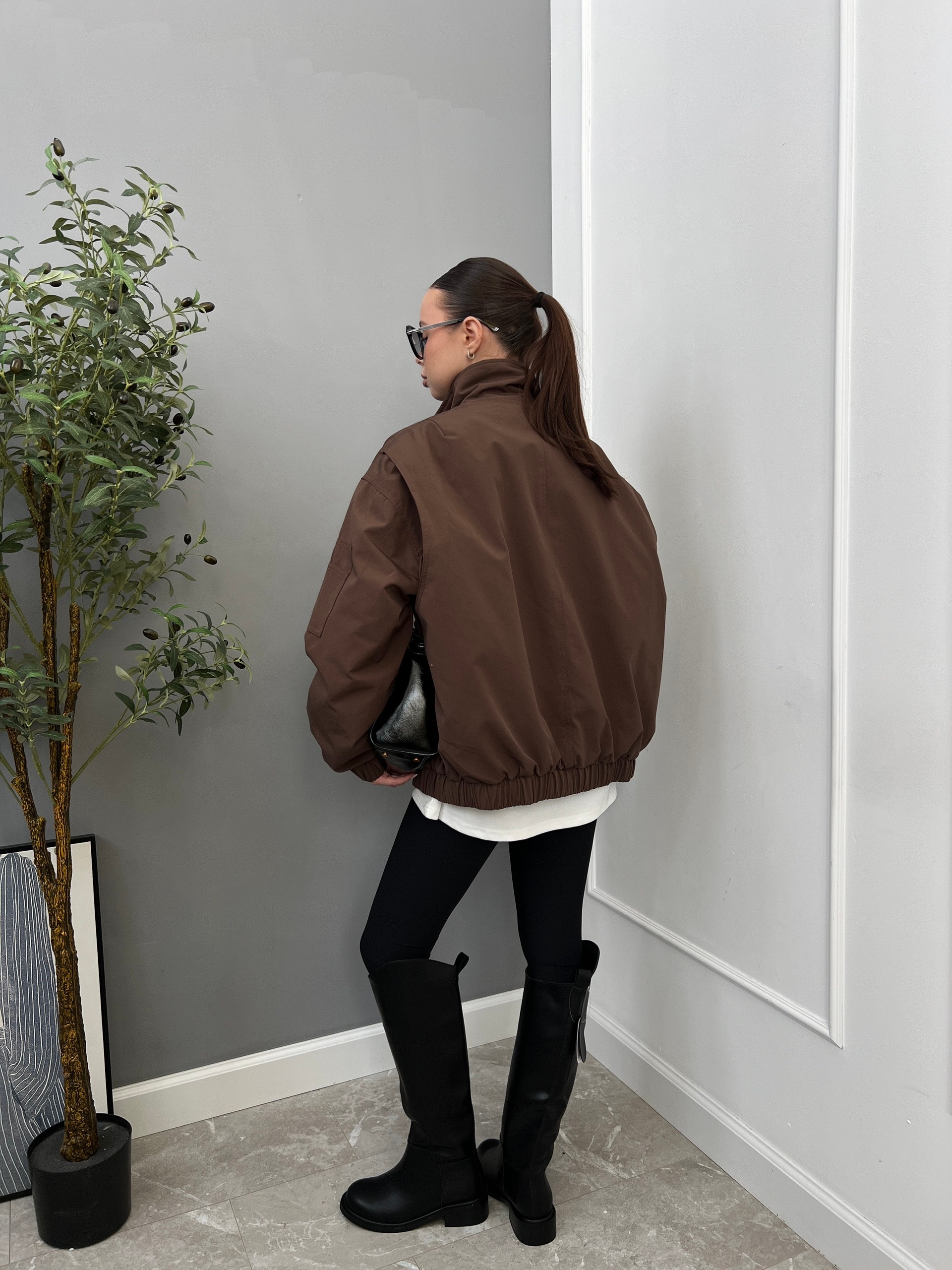 Бомбер W 667 кармашек на рукаве