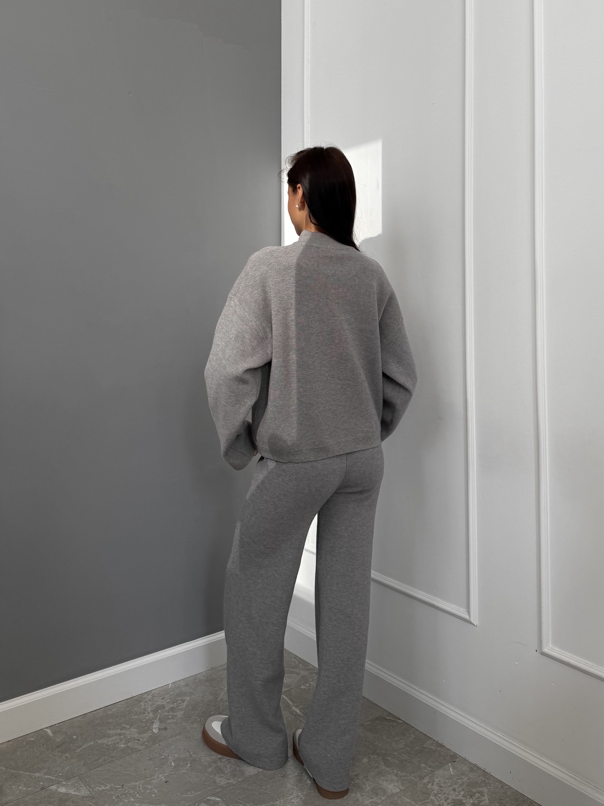 Костюм Aika 80701-1 джемпер на замке+брюки