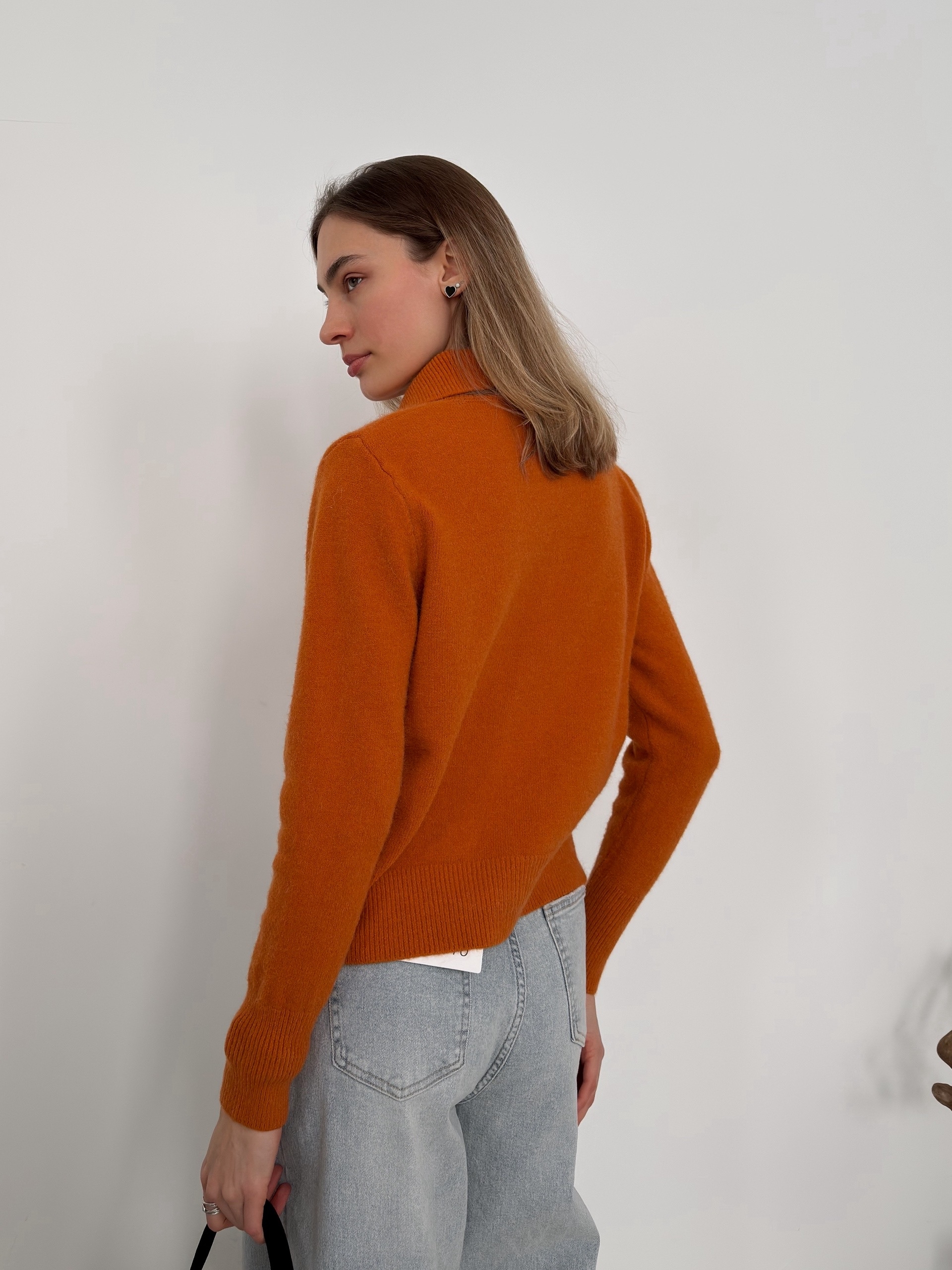 Кардиган MC STUDIO 2038 мягкие пуговки высокий ворот