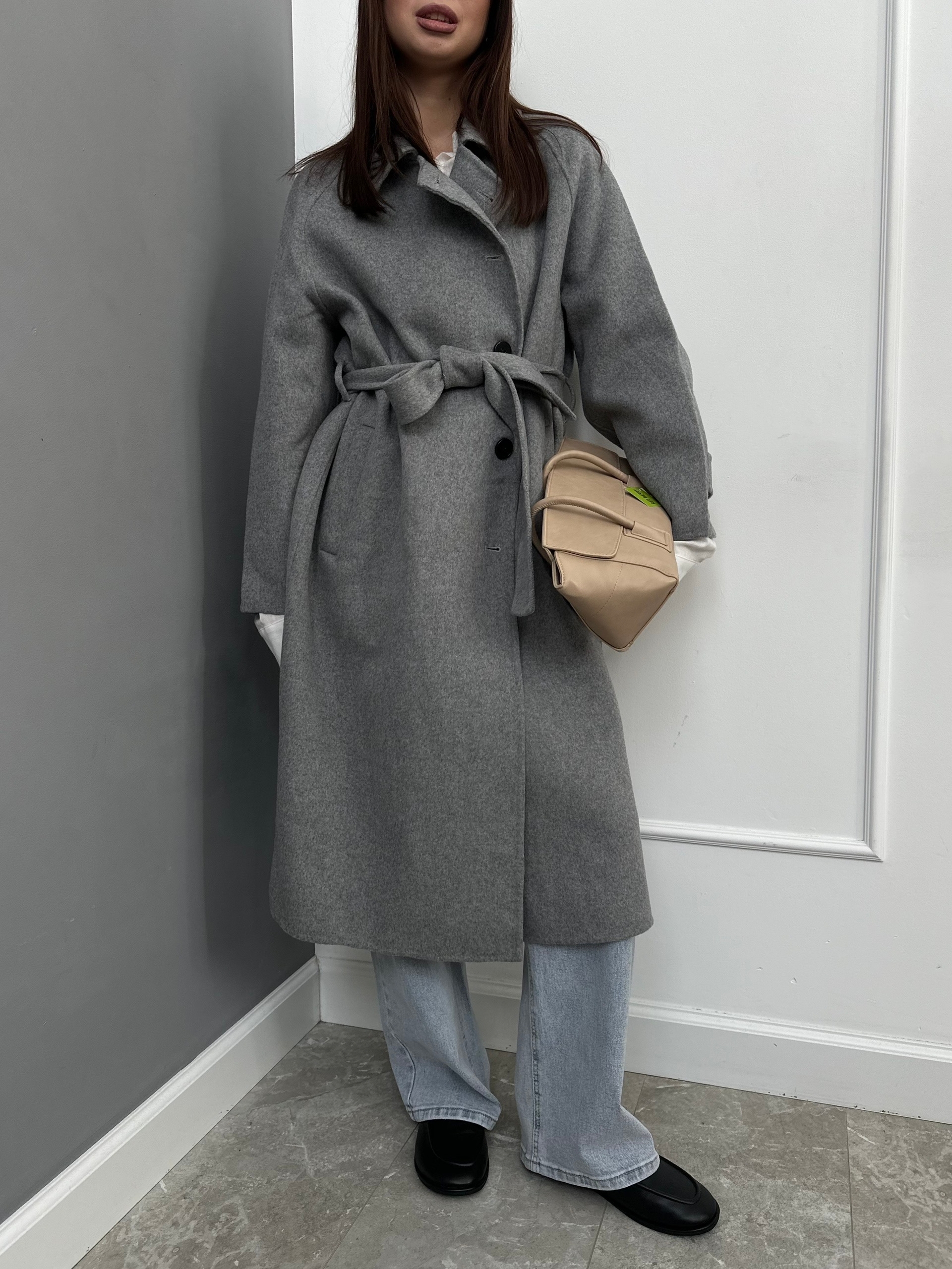 Пальто маленький ворот три пуговки