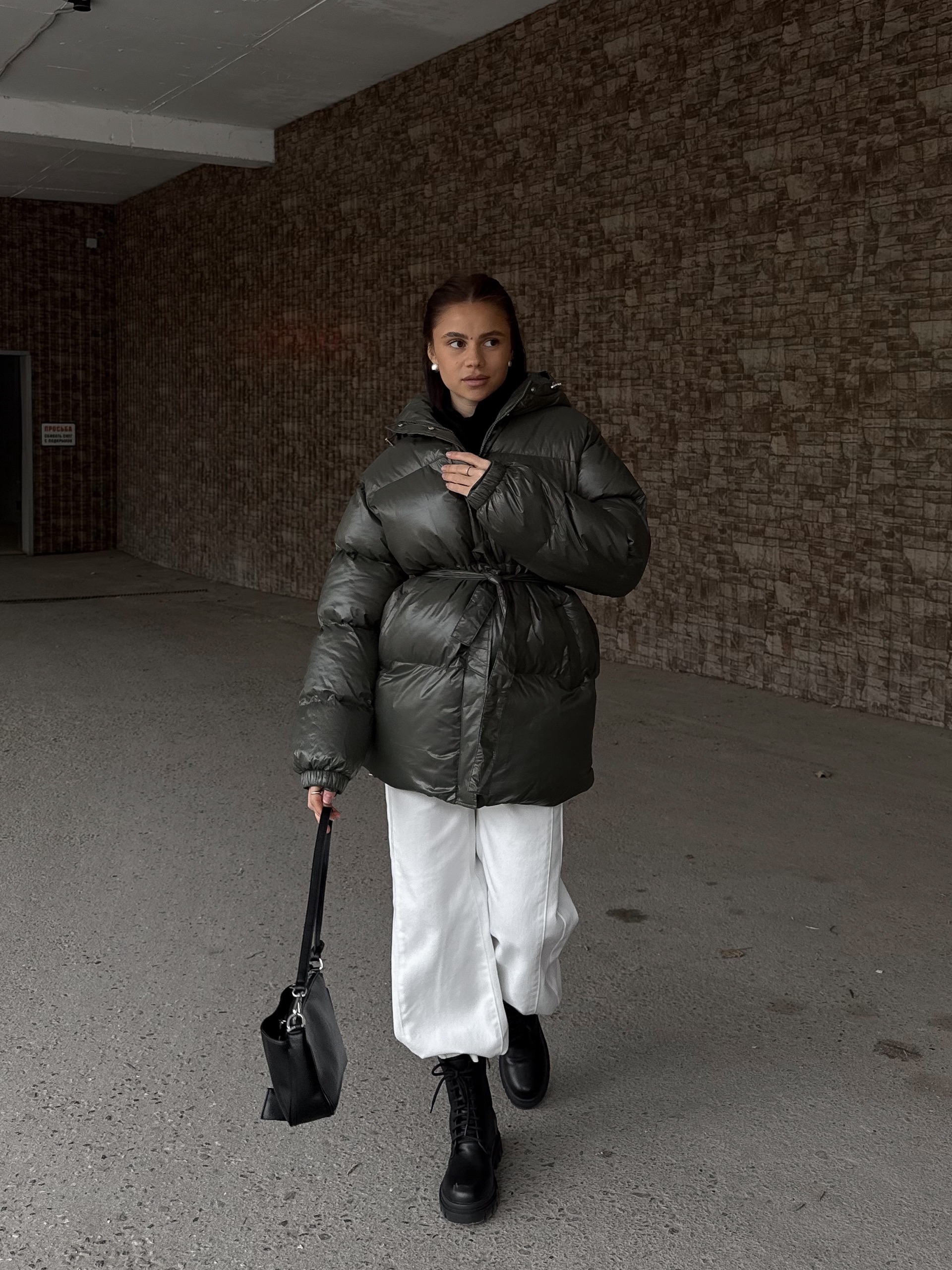 Куртка Fashion 80933 глянец с поясом