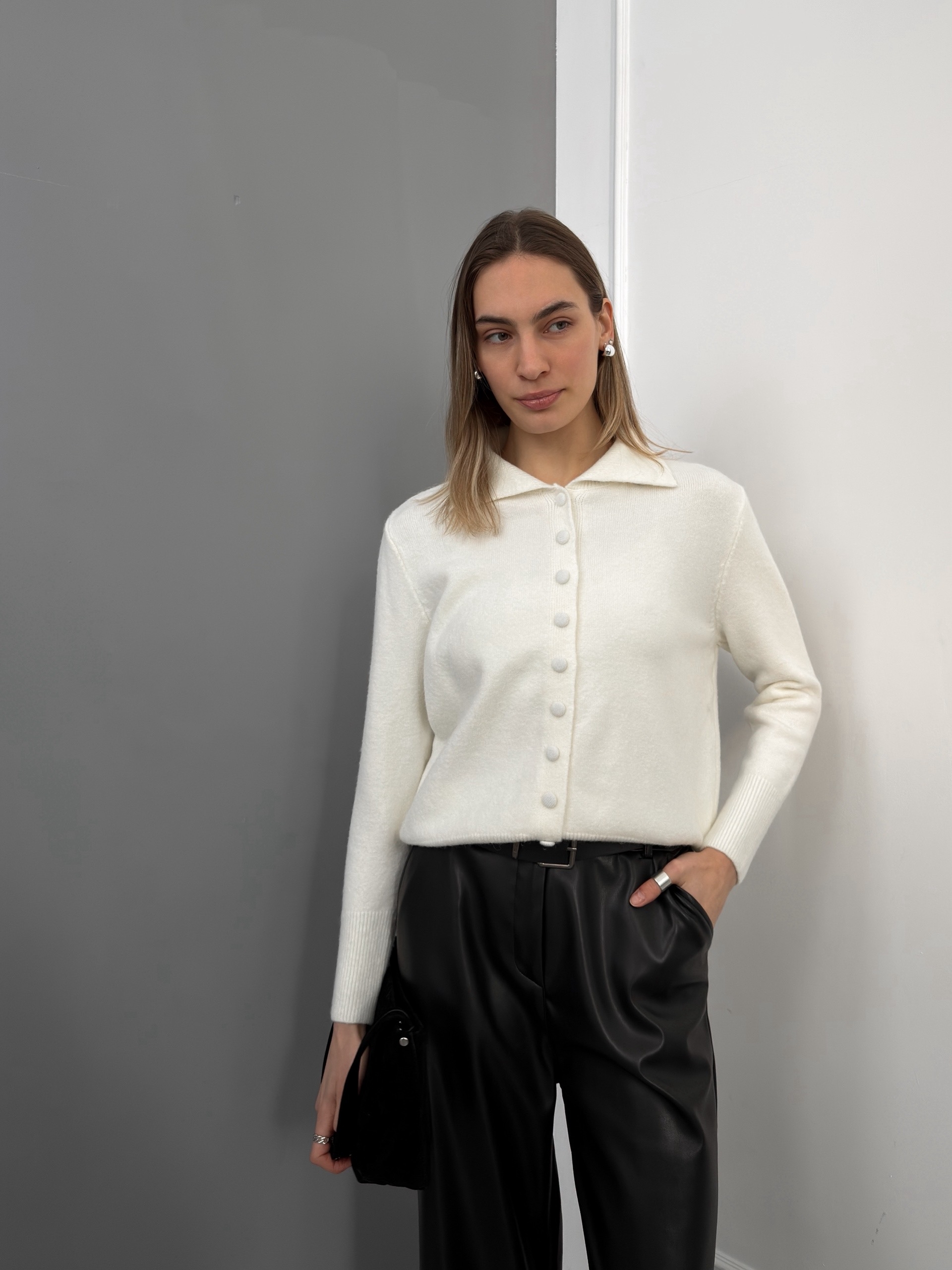 Кардиган MC STUDIO 2038 мягкие пуговки высокий ворот