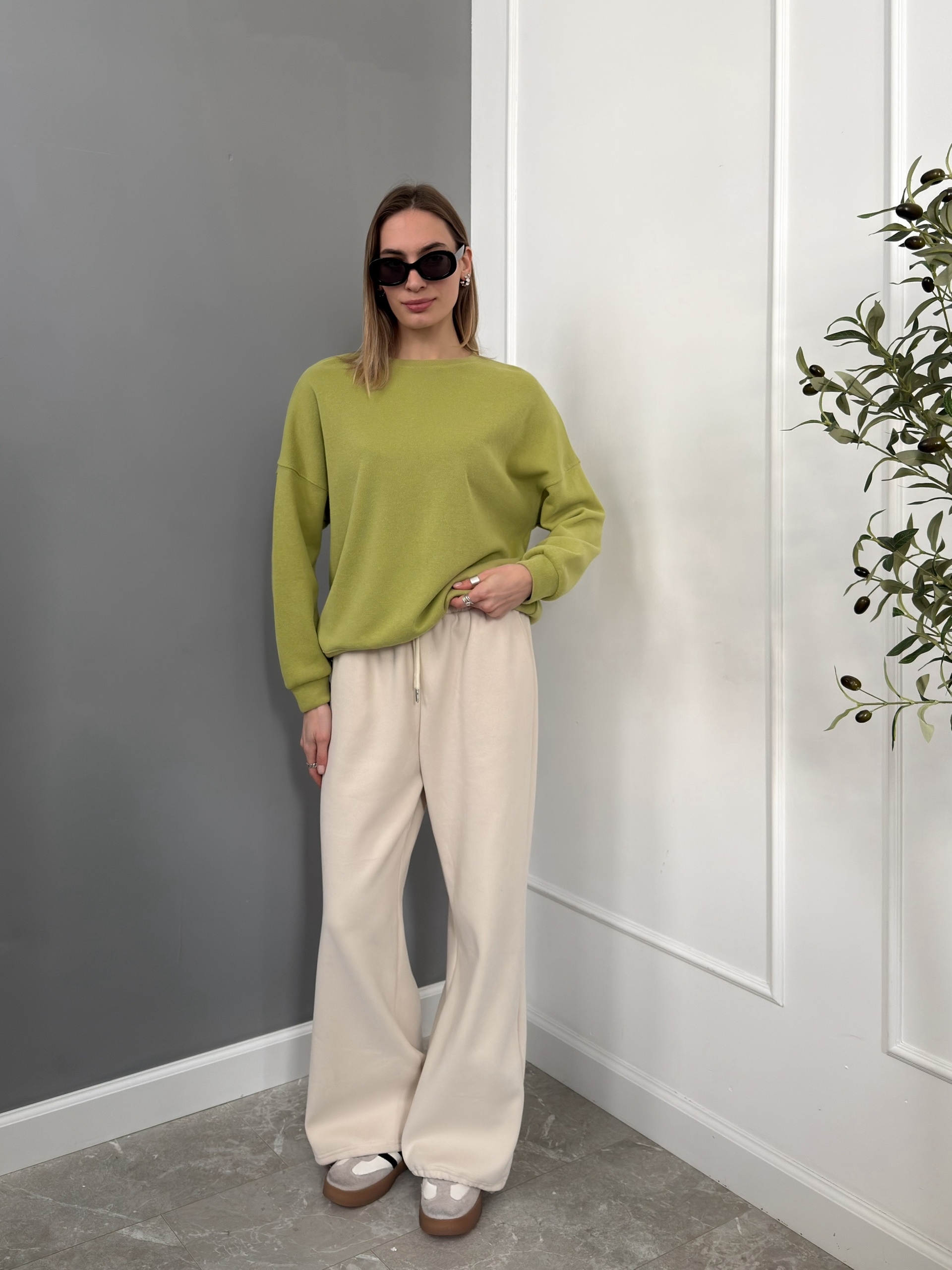 Свитшот YY 87648 базовый