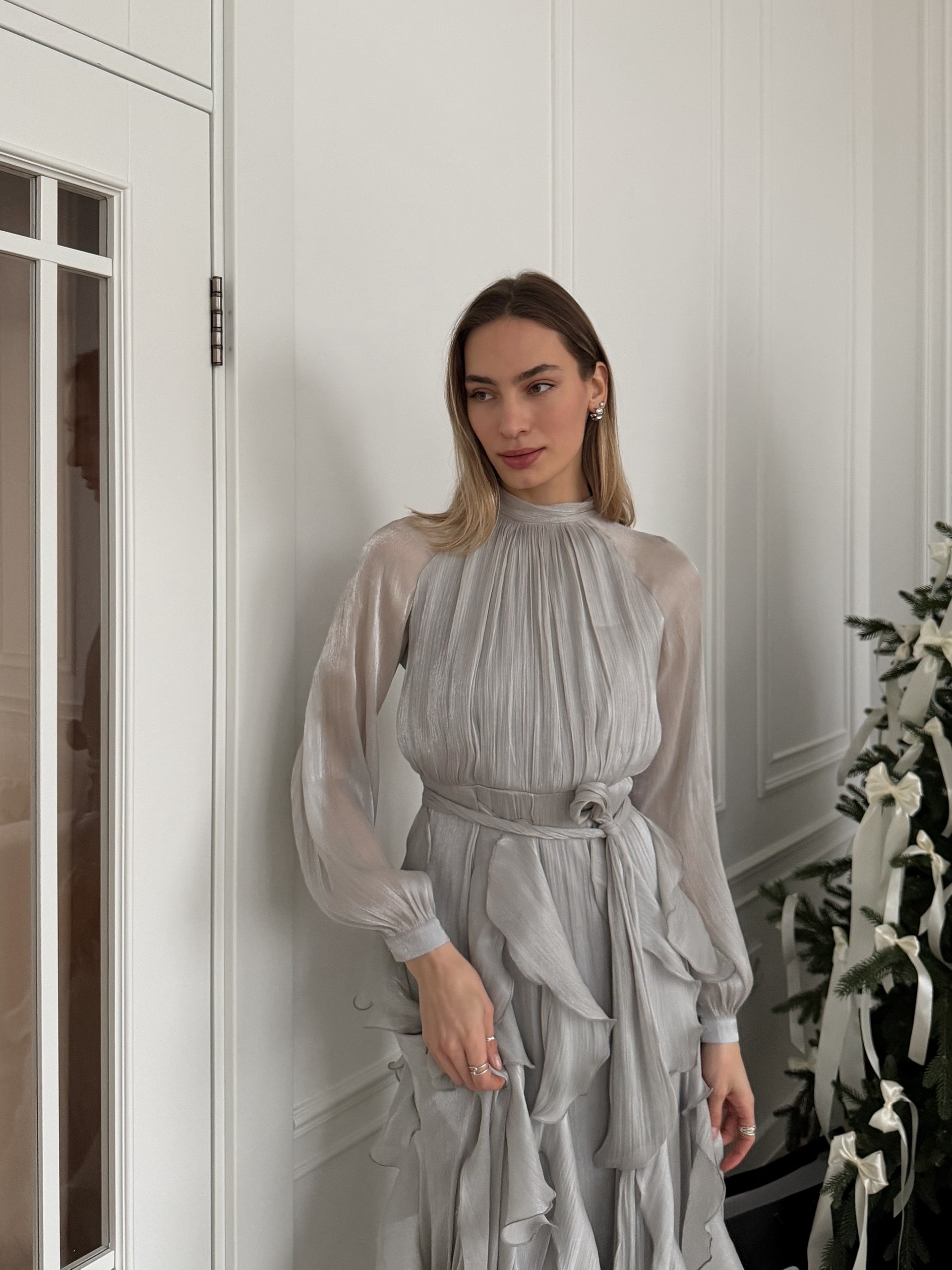 Платье длинное  Nalvvia с рукавом+ ворот на завязках