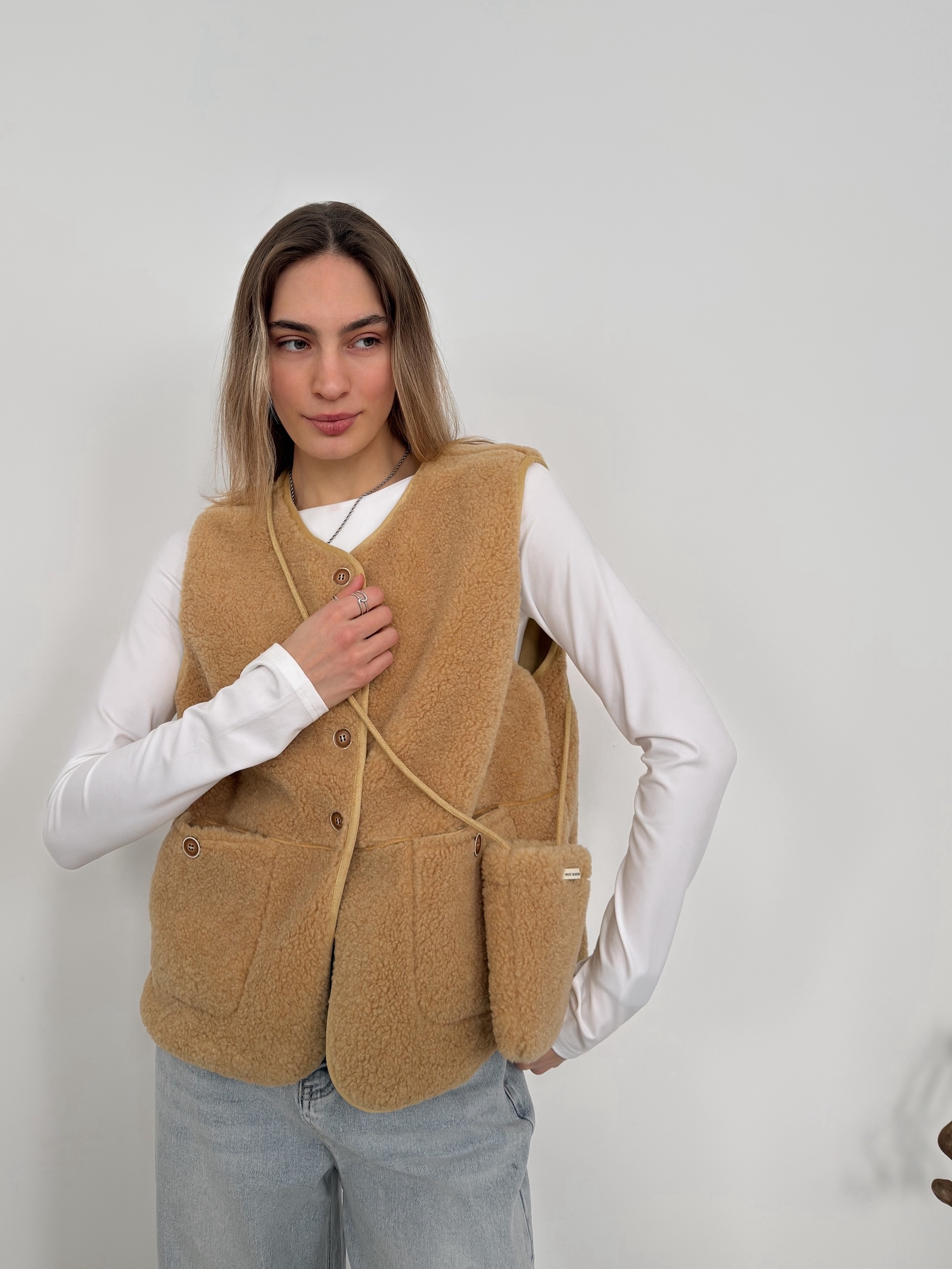 Жилетка B Slow 6064 мягкая+ сумочка