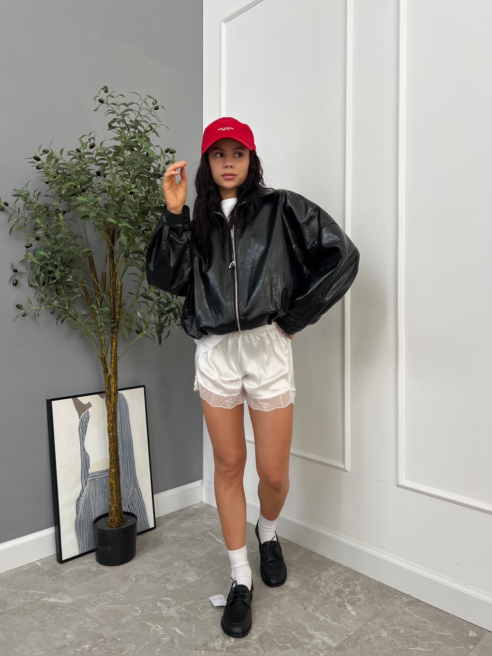 Кожанка H 256 ремешок снизу