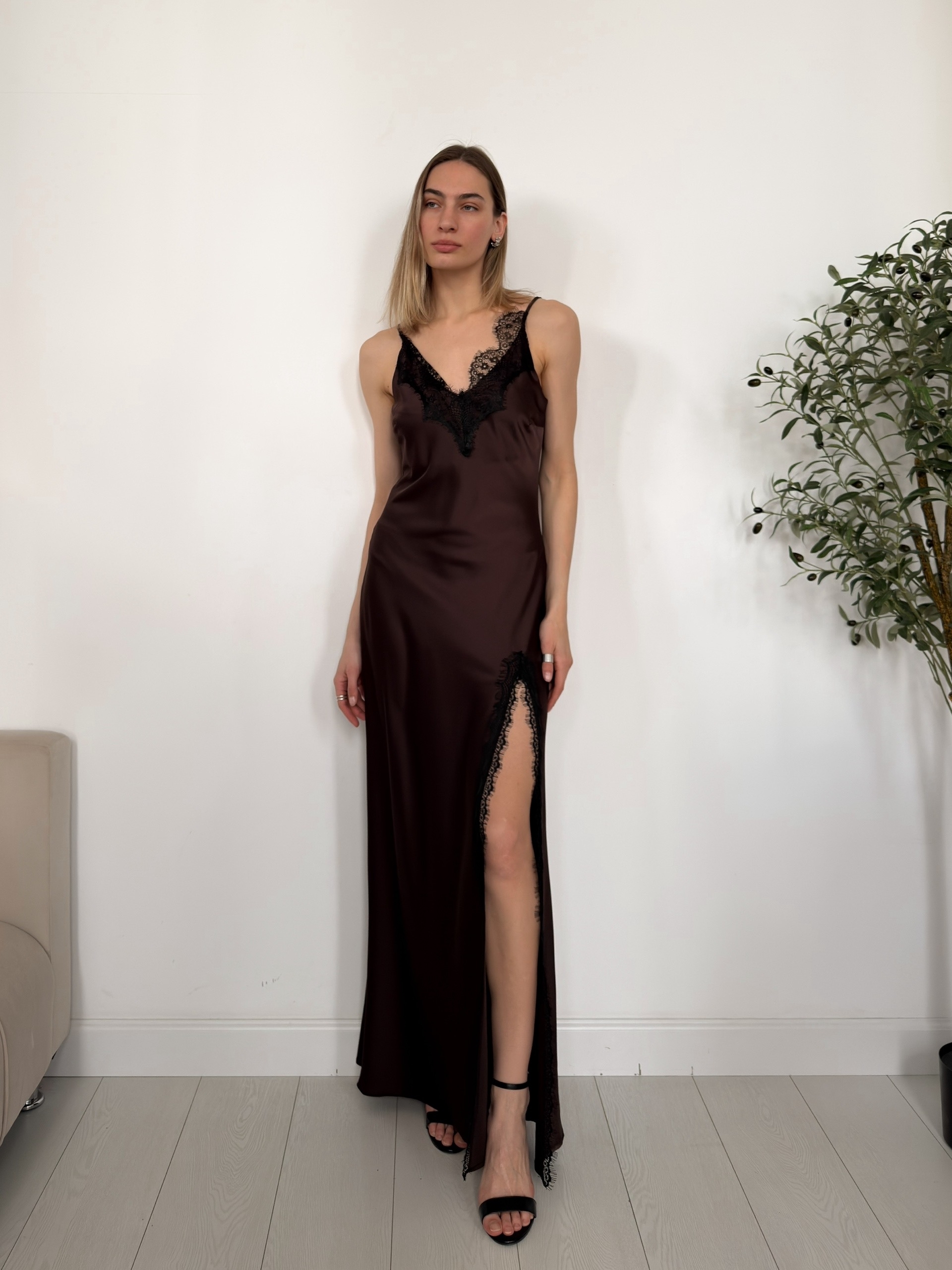 Платье Liza 145 на бретельках кружево