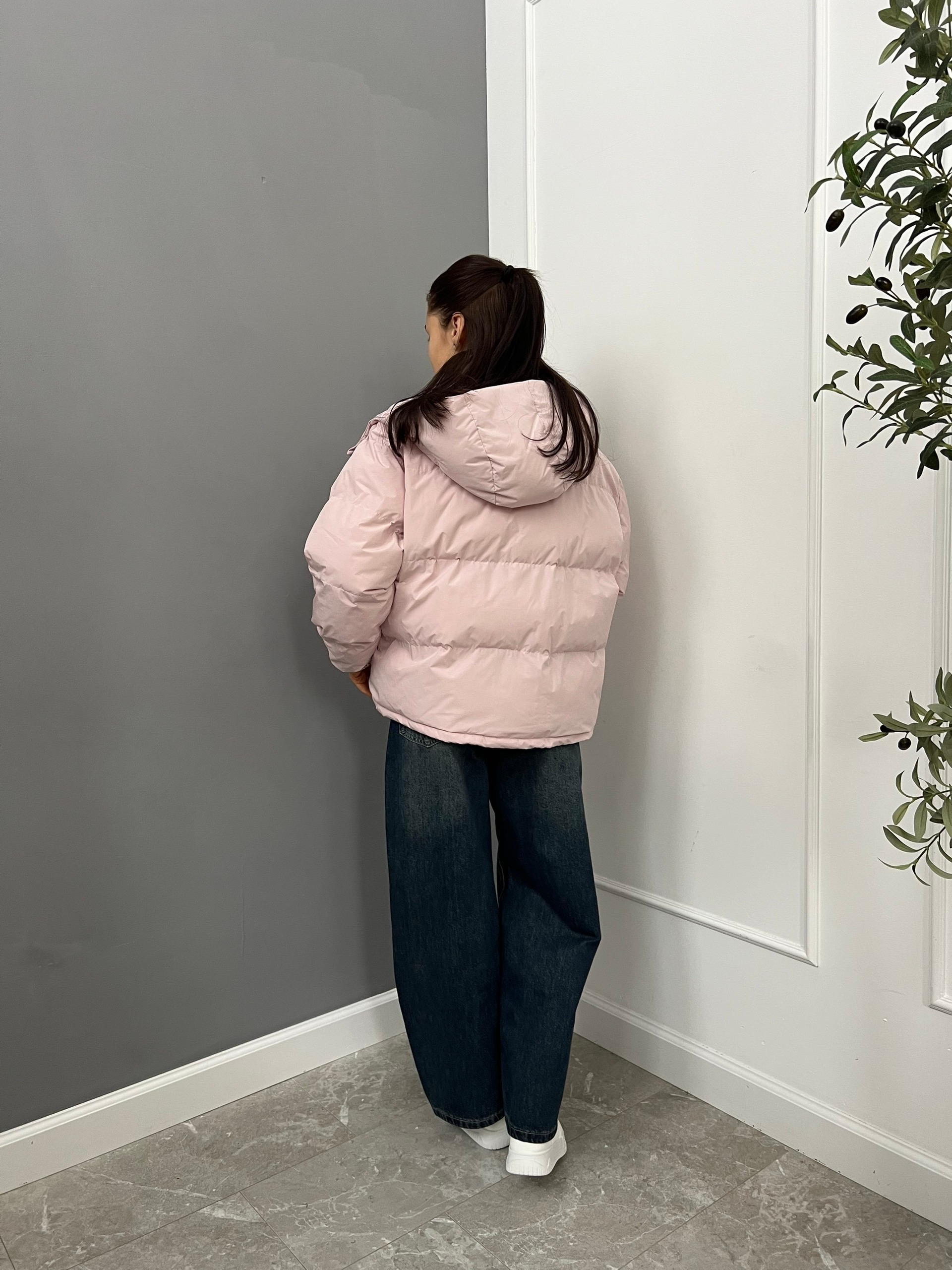 Куртка W 5939 короткая с капюшоном