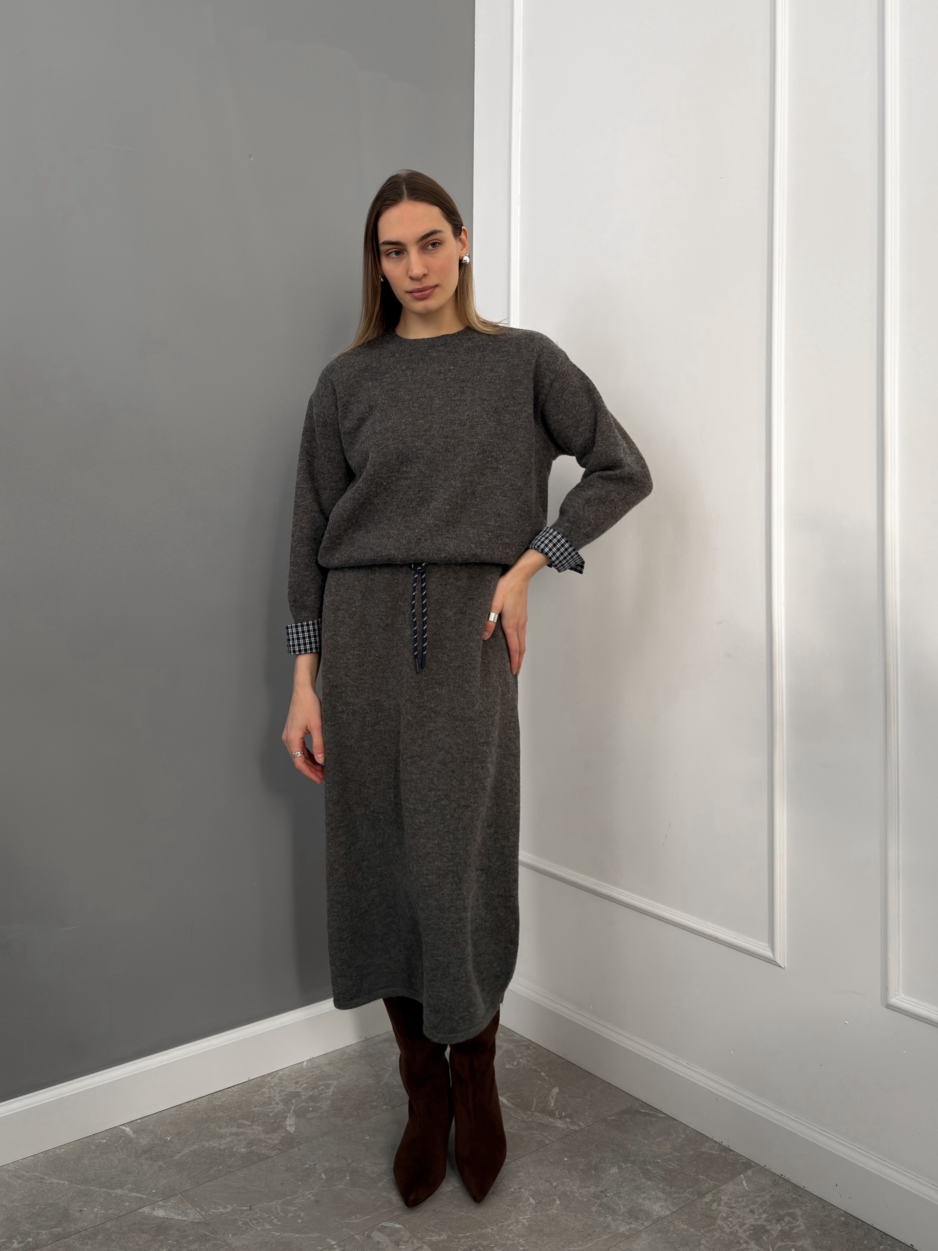 Костюм Hong Shu 1178  клетка на рукавах