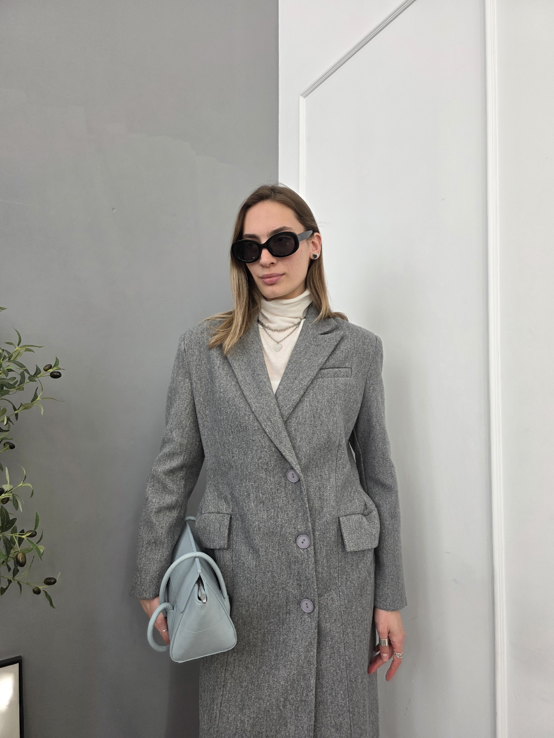 Пальто xuancai приталенное объемные плечи