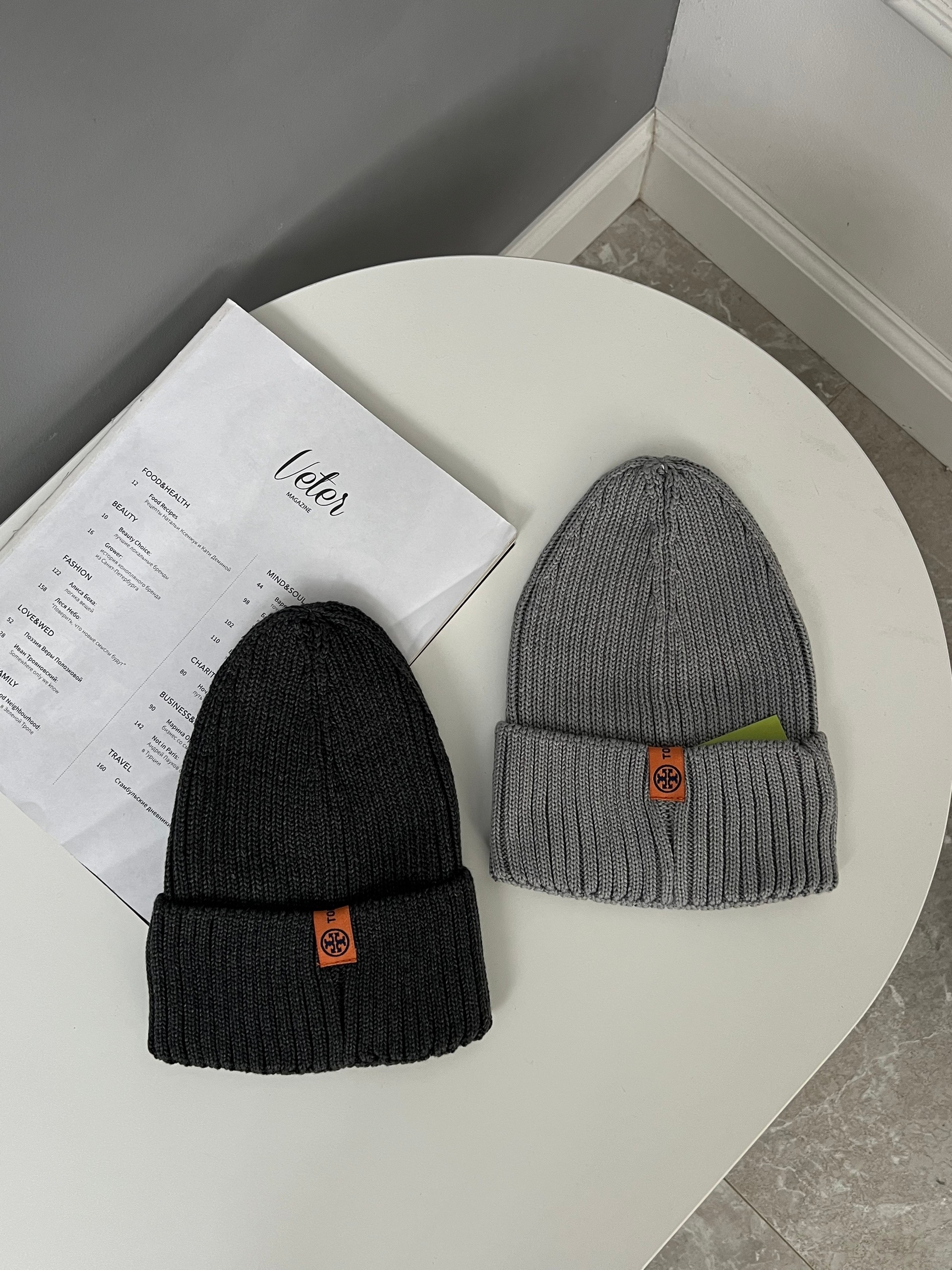 Шапка tmg нашивка TORY BURCH