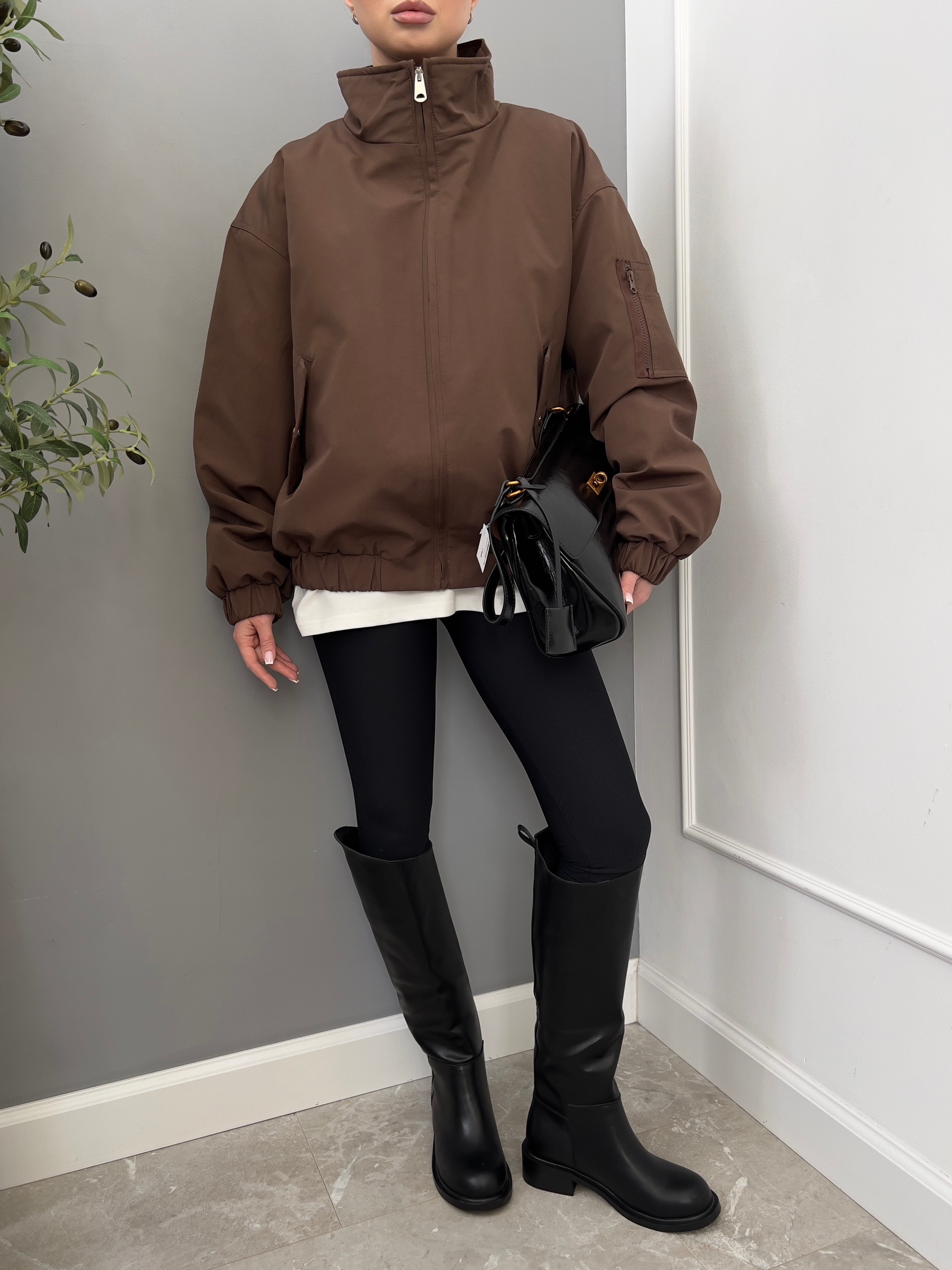 Бомбер W 667 кармашек на рукаве