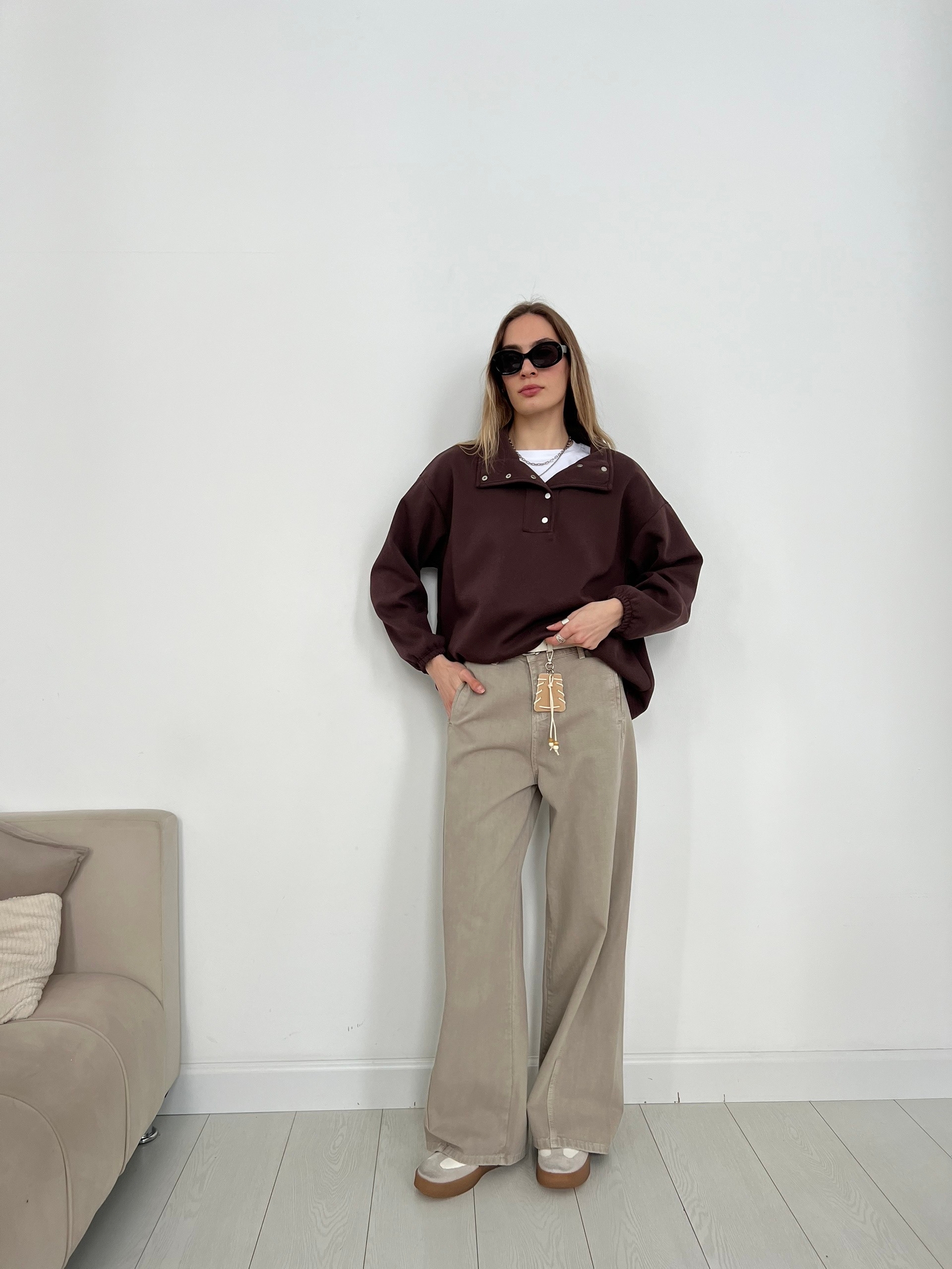 Джинсы W z6975 широкие с ремнем