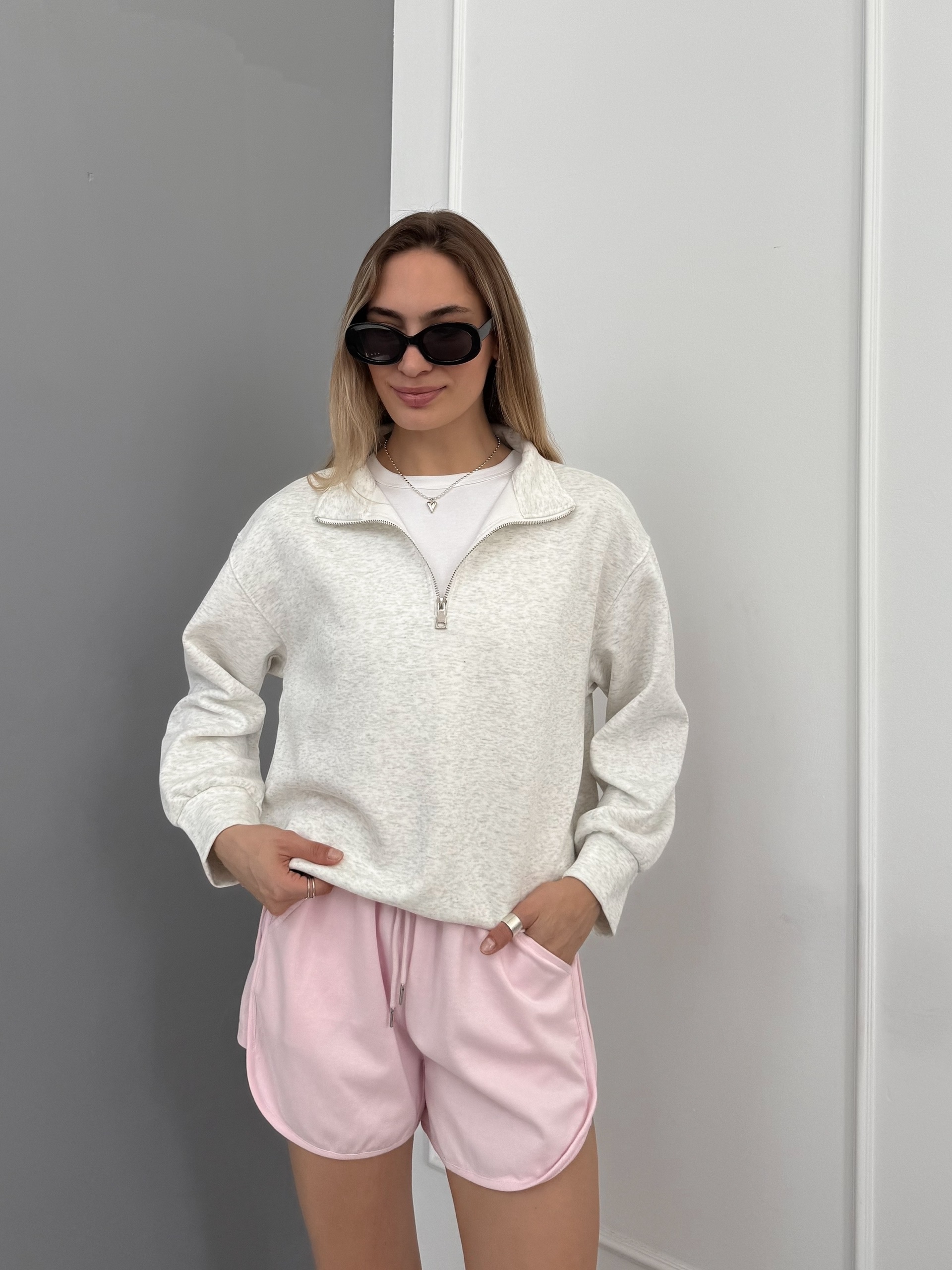 Свитшот korea 1901 ворот на замке