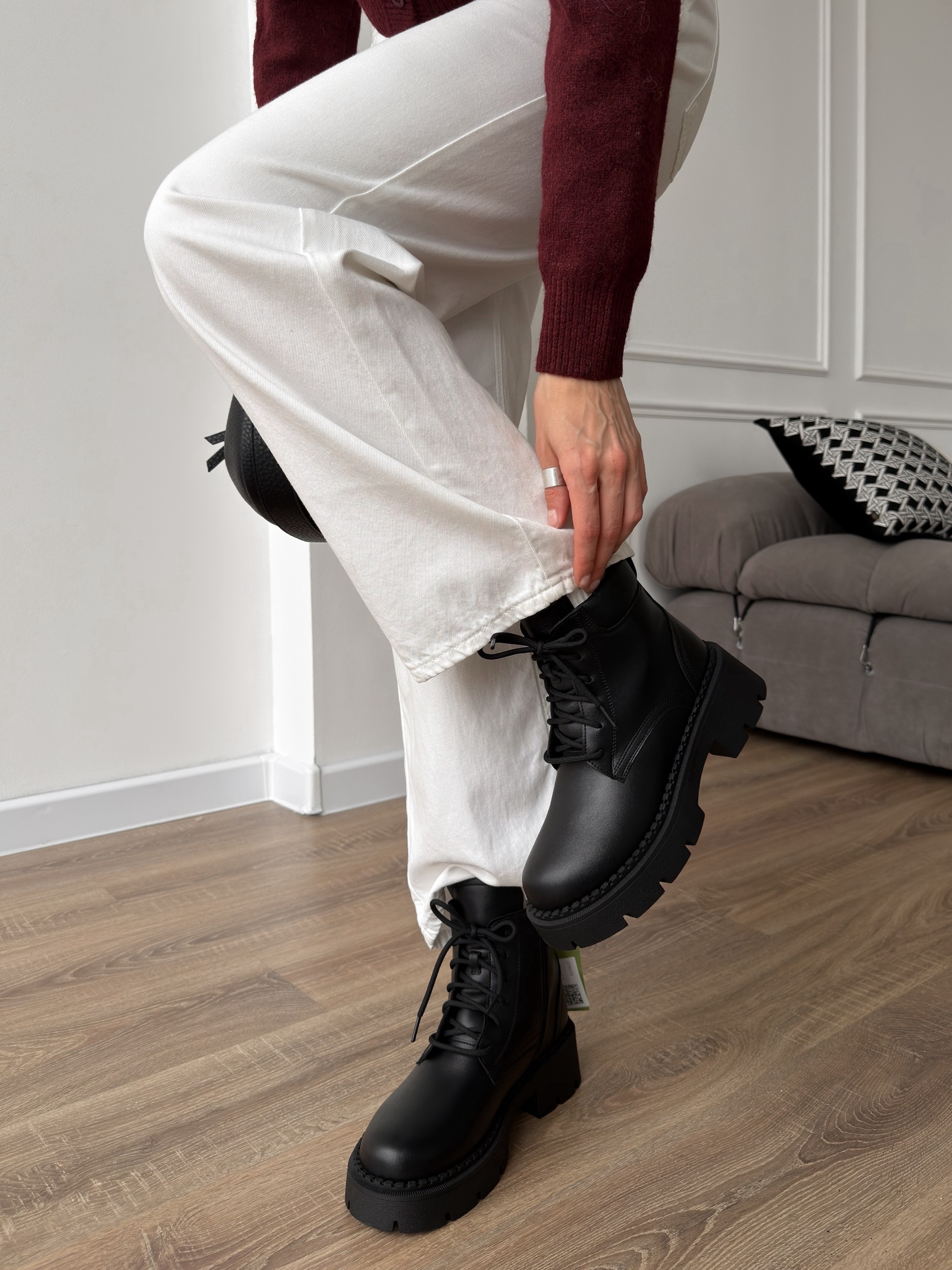 Ботинки FEENA 1307black  шнуровка