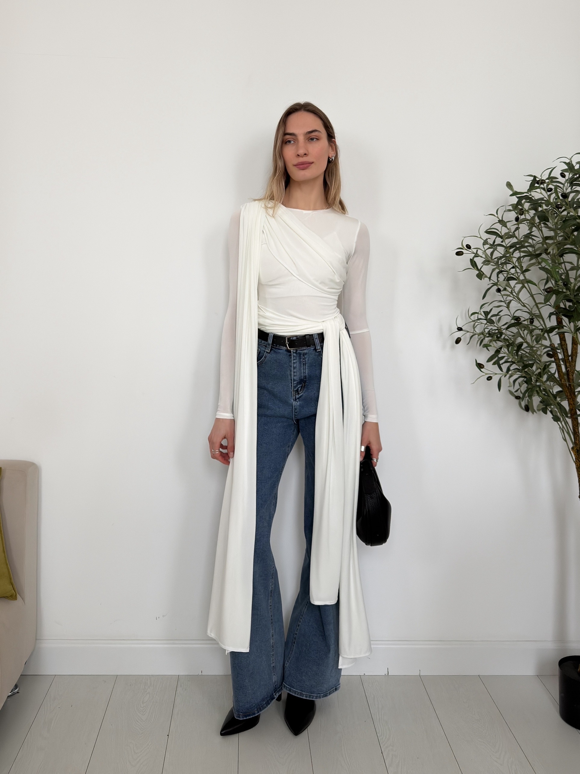 Лонгслив Muse шлейф