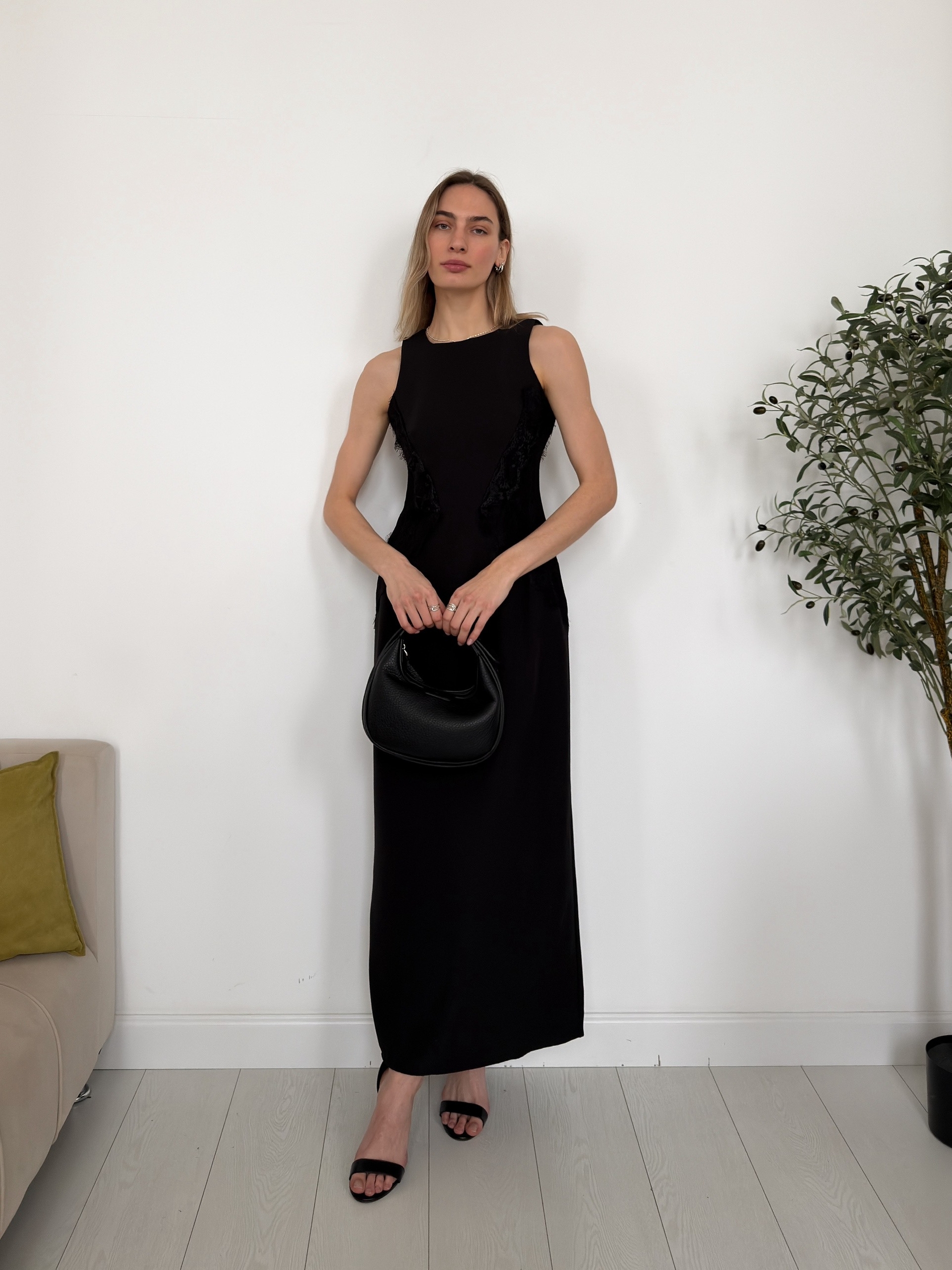 Платье Arai Mod без рукавов кружева по бокам