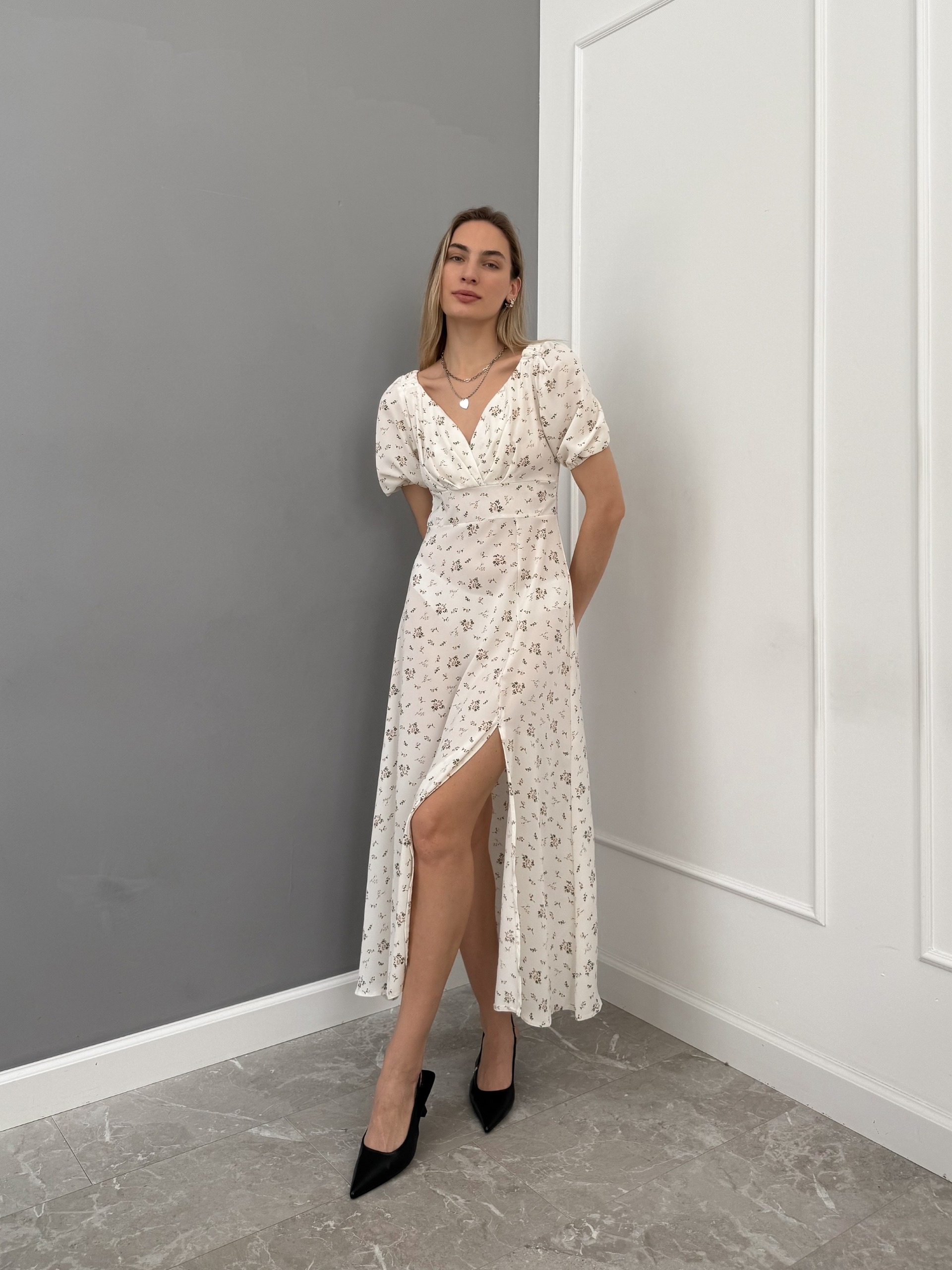 Платье Dress цветочн принт V вырез
