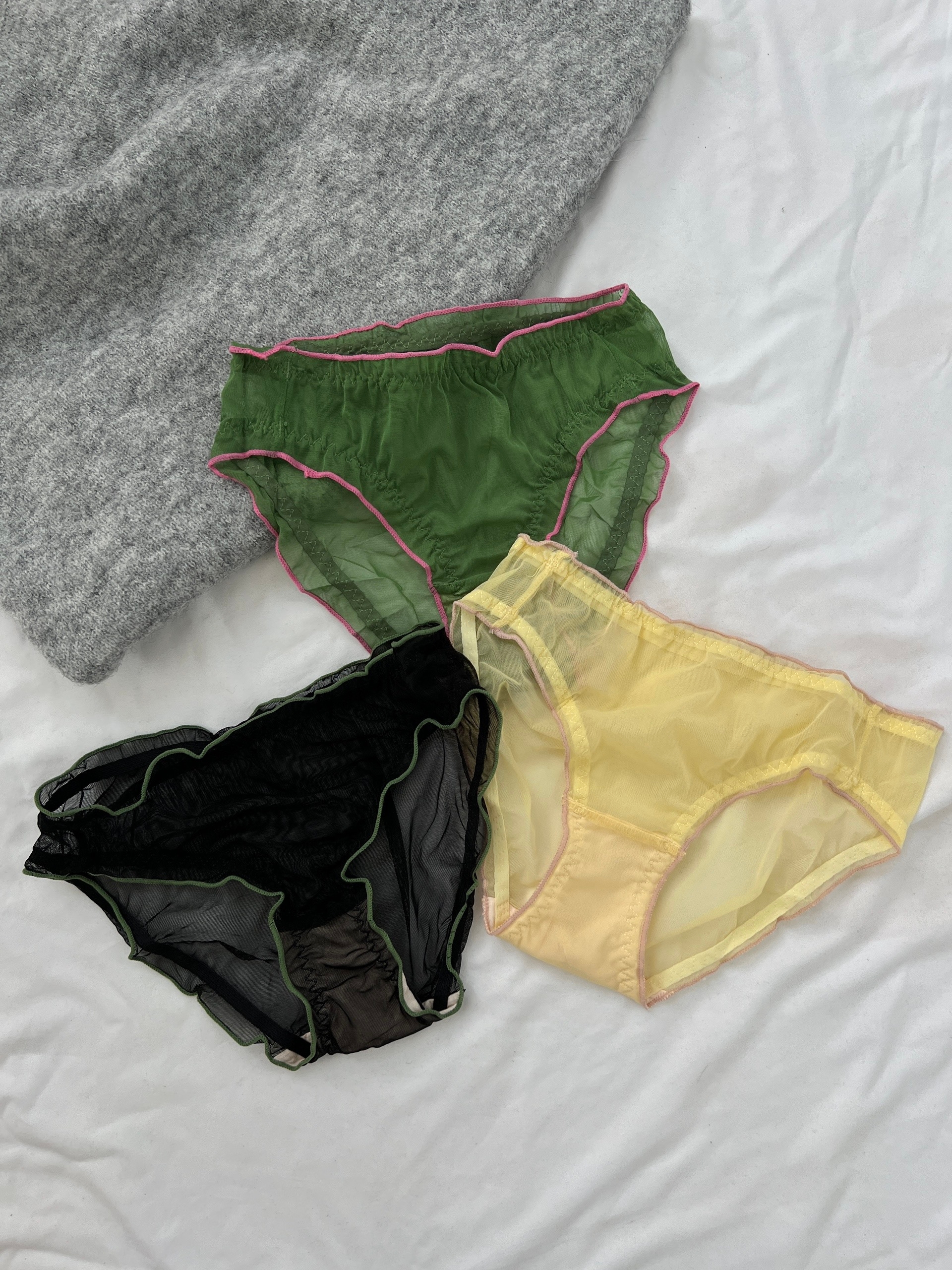 Комплект бюст+трсы Comfortable сеточка