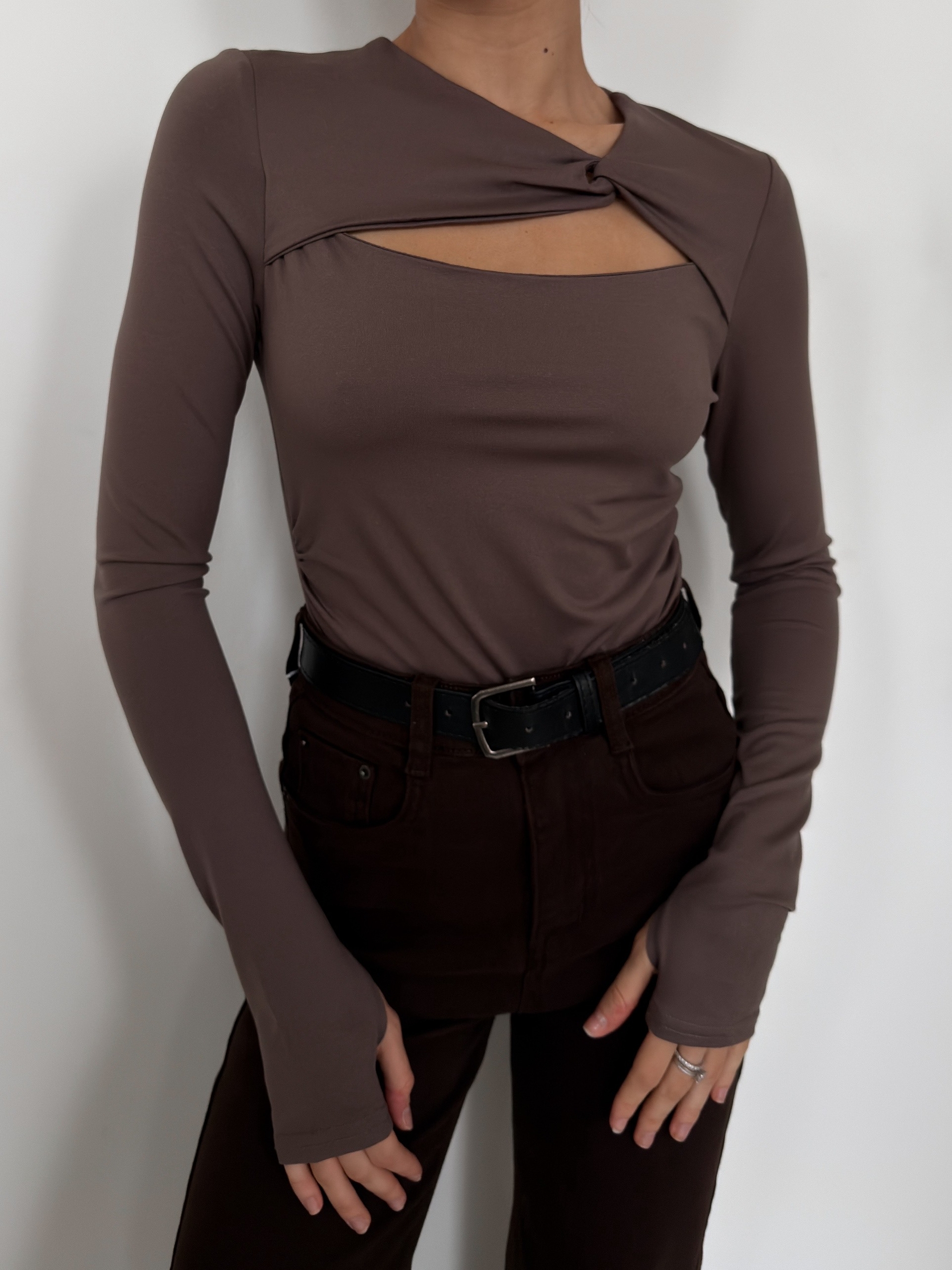 Кофточка Nama 023 вырез сборки на талии