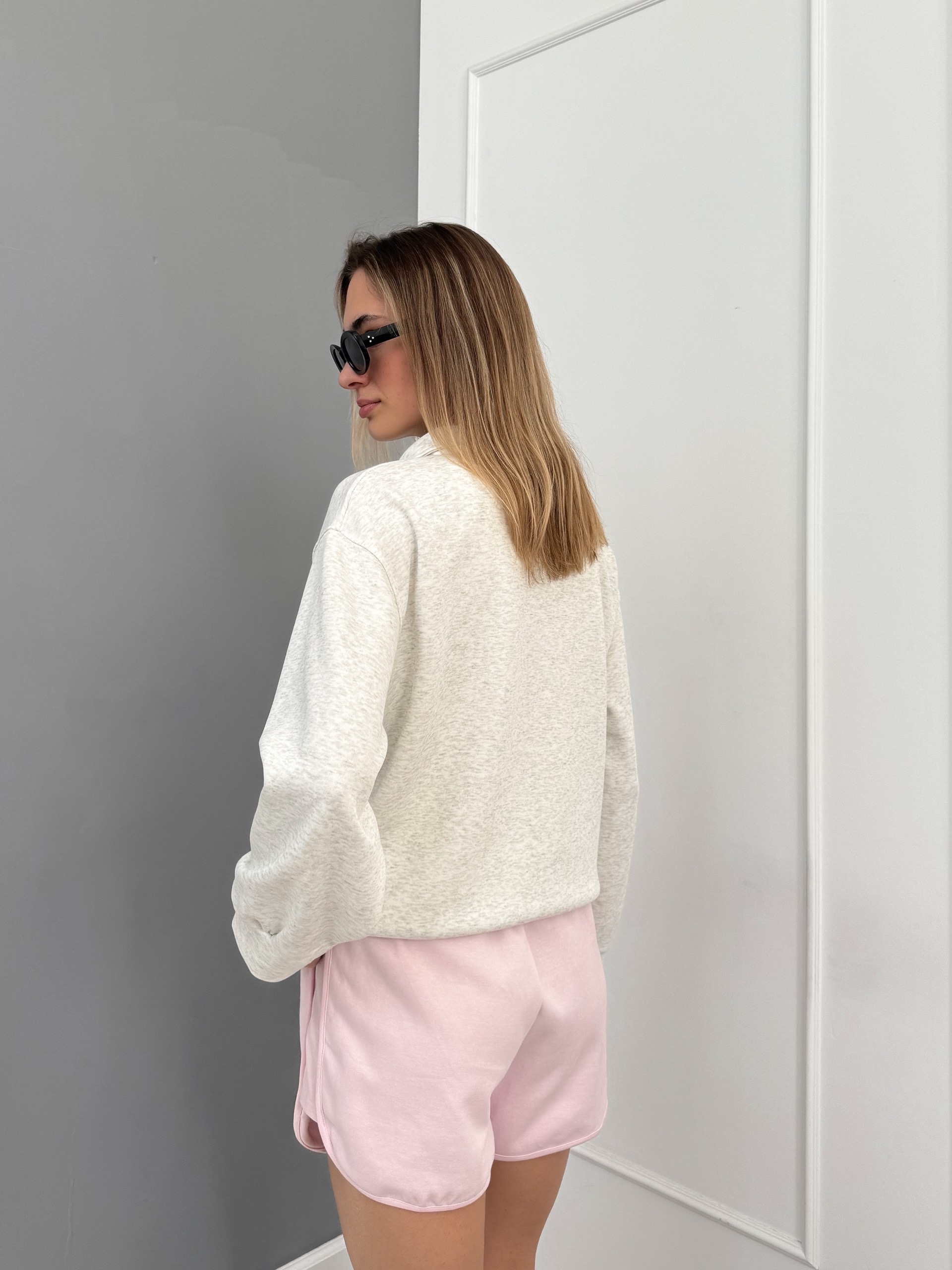 Свитшот korea 1901 ворот на замке