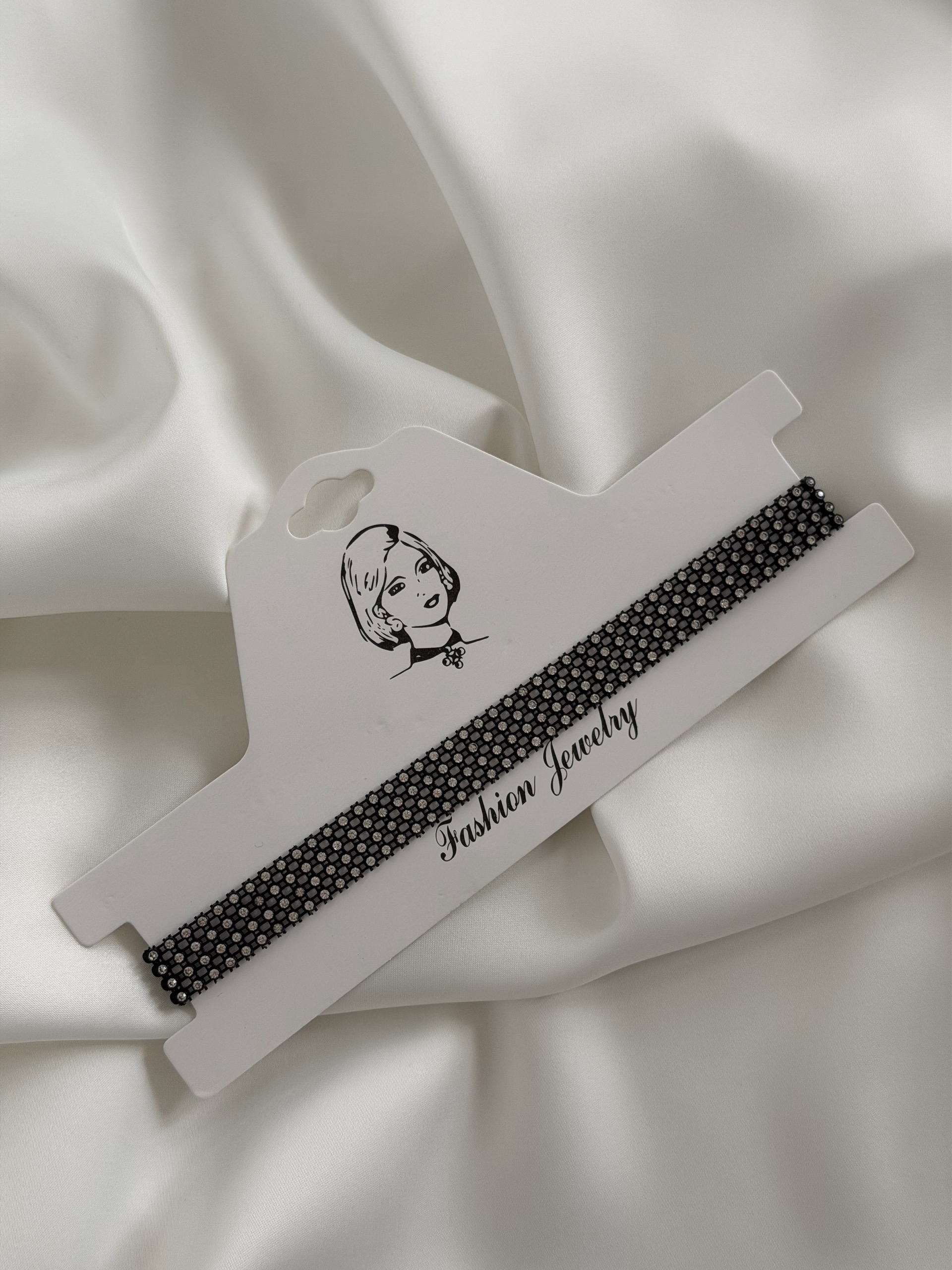 Чокер стразы средний