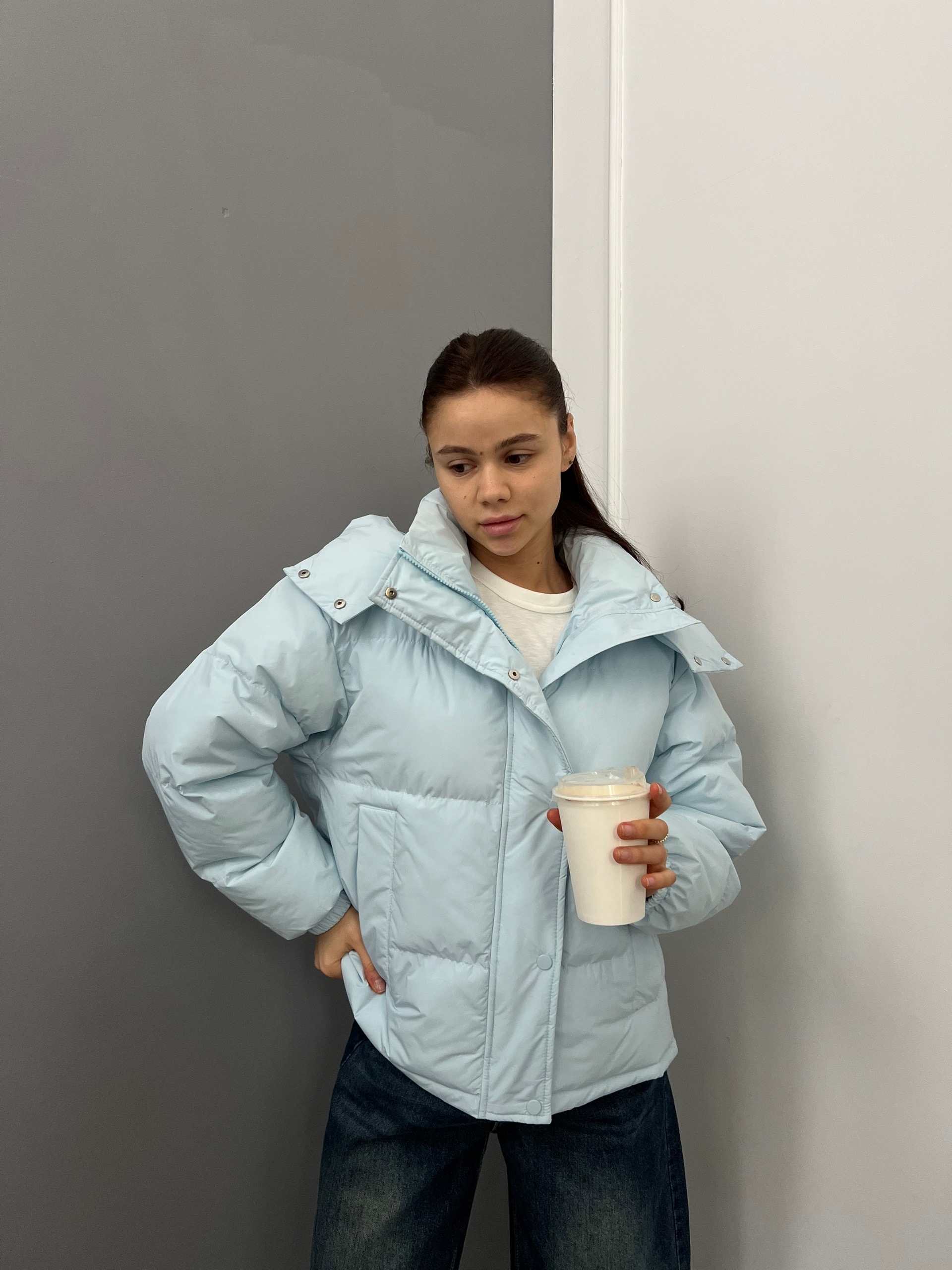 Куртка W 5939 короткая с капюшоном