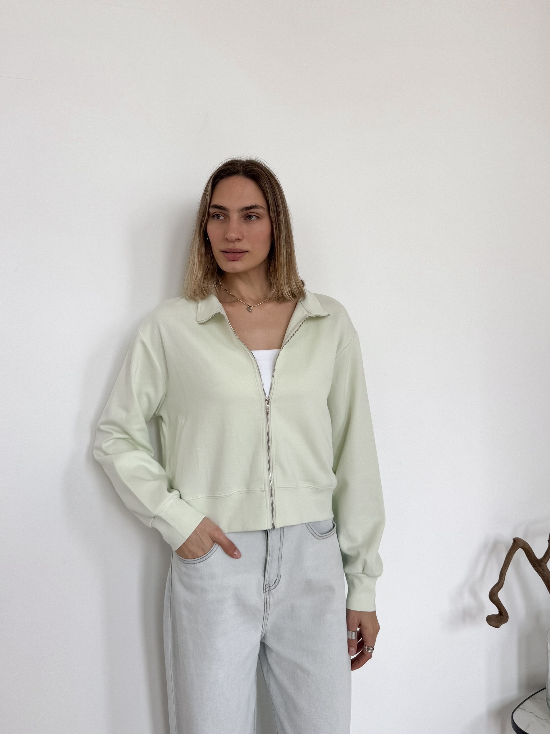 Свитшот A.Studio 1623