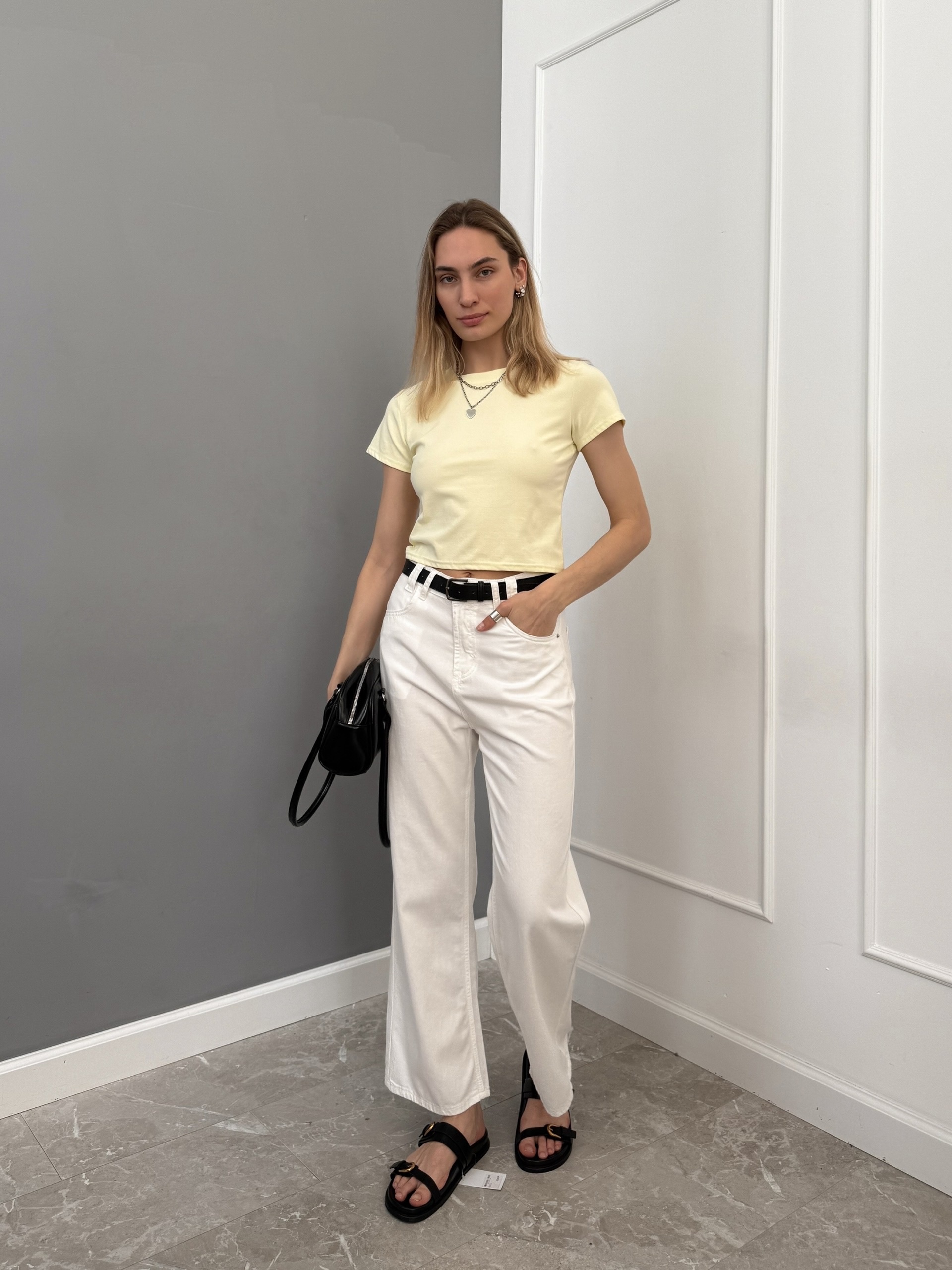 Футболка Korea 695 однотон короткая