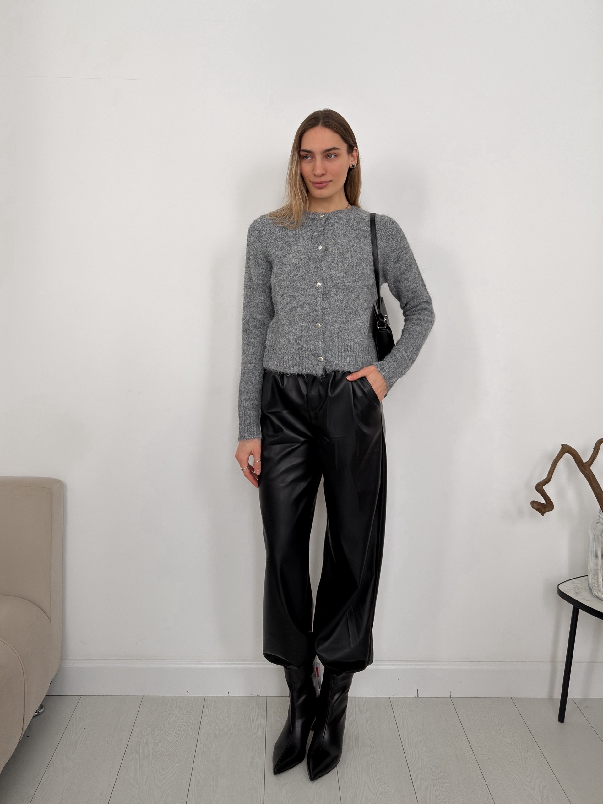 Кардиган 854 цвет пуговки