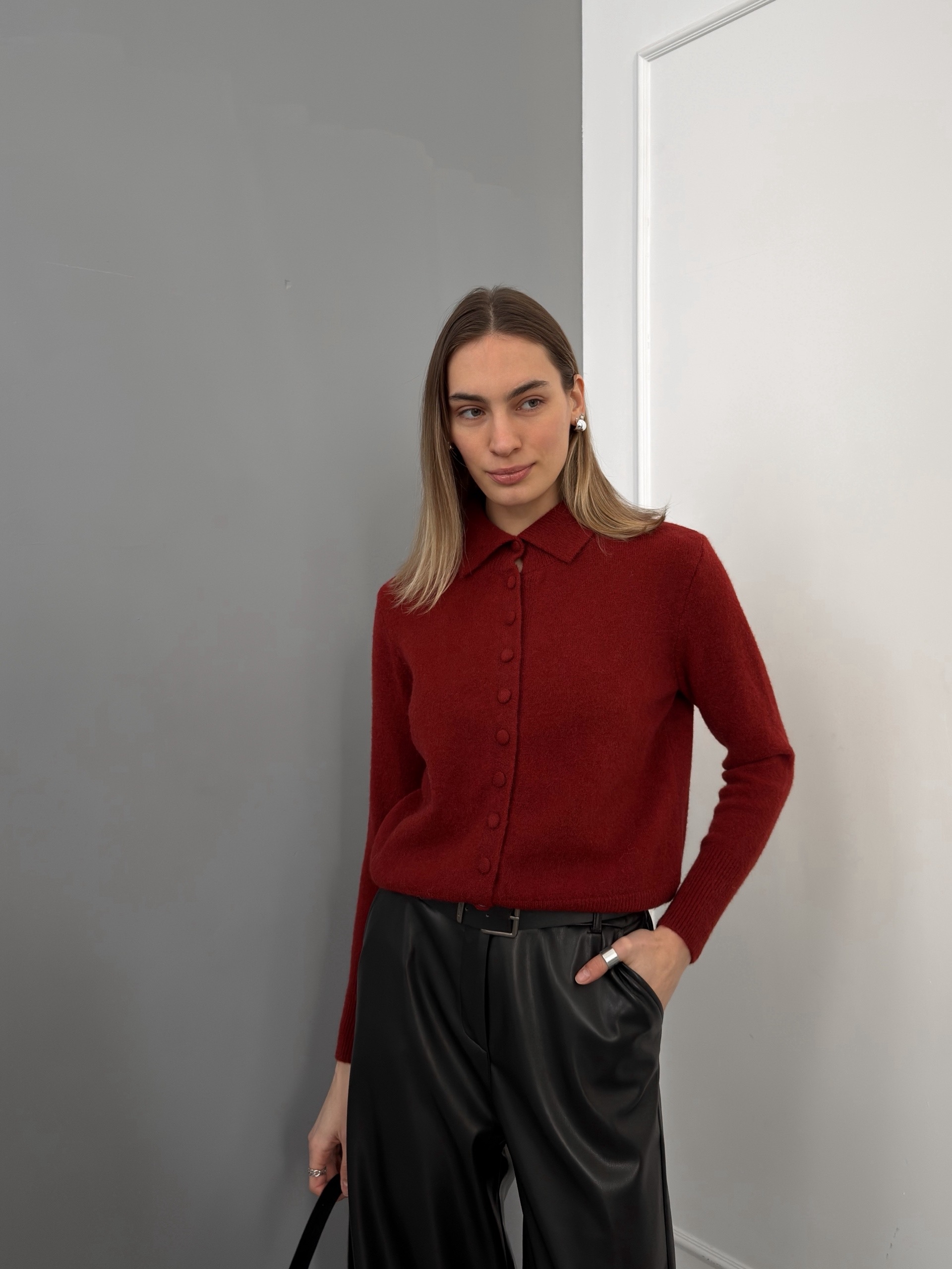 Кардиган MC STUDIO 2038 мягкие пуговки высокий ворот