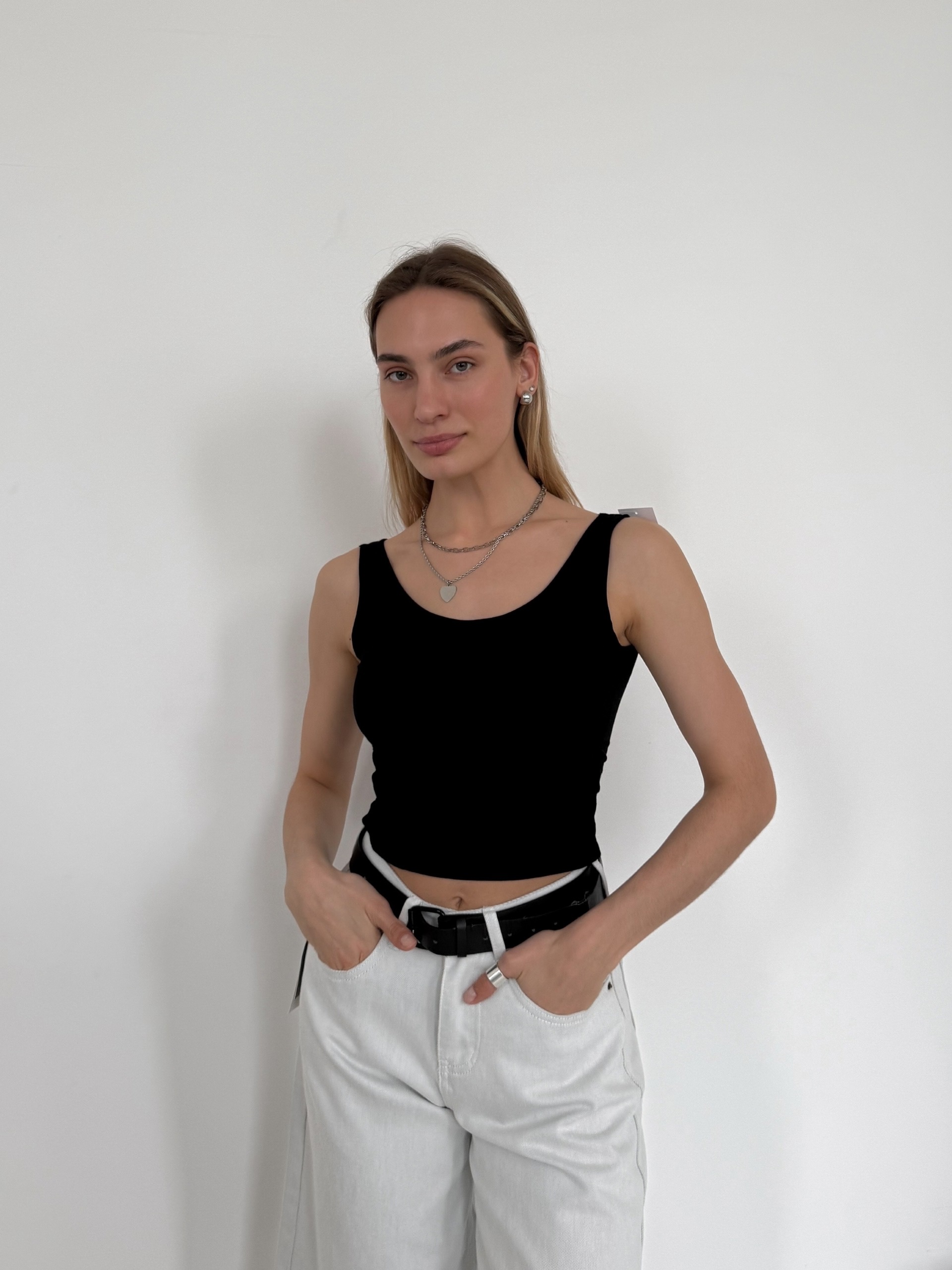 Майка Fashion 035 с чашечками открытая спина