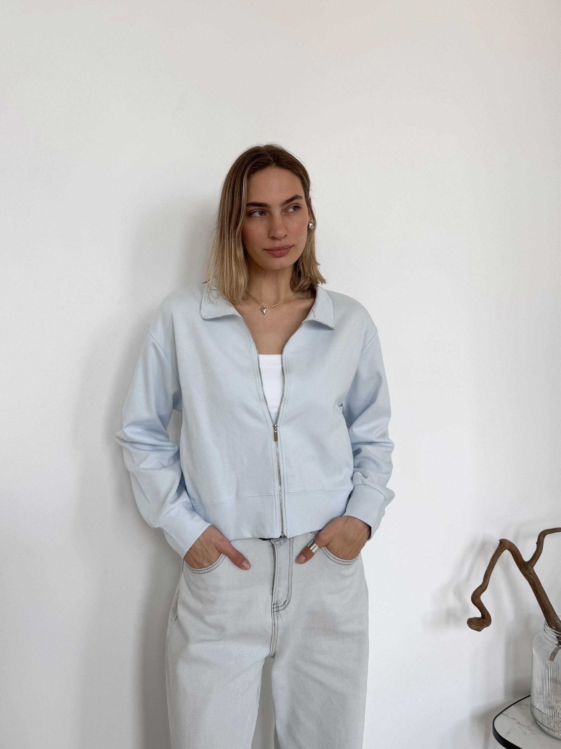 Свитшот A.Studio 1623