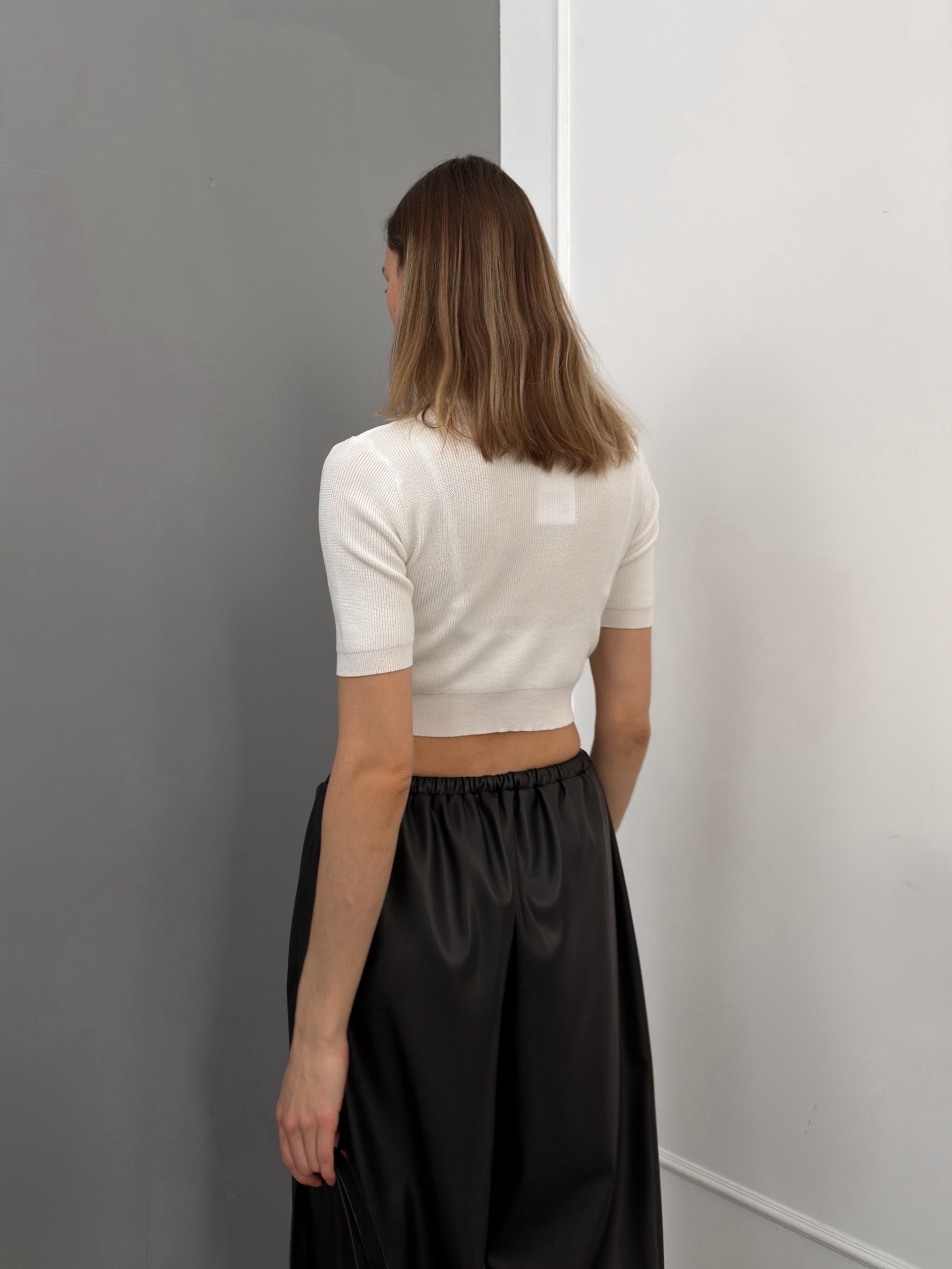 Кофточка Korea 215 укороченая ворот на молнии