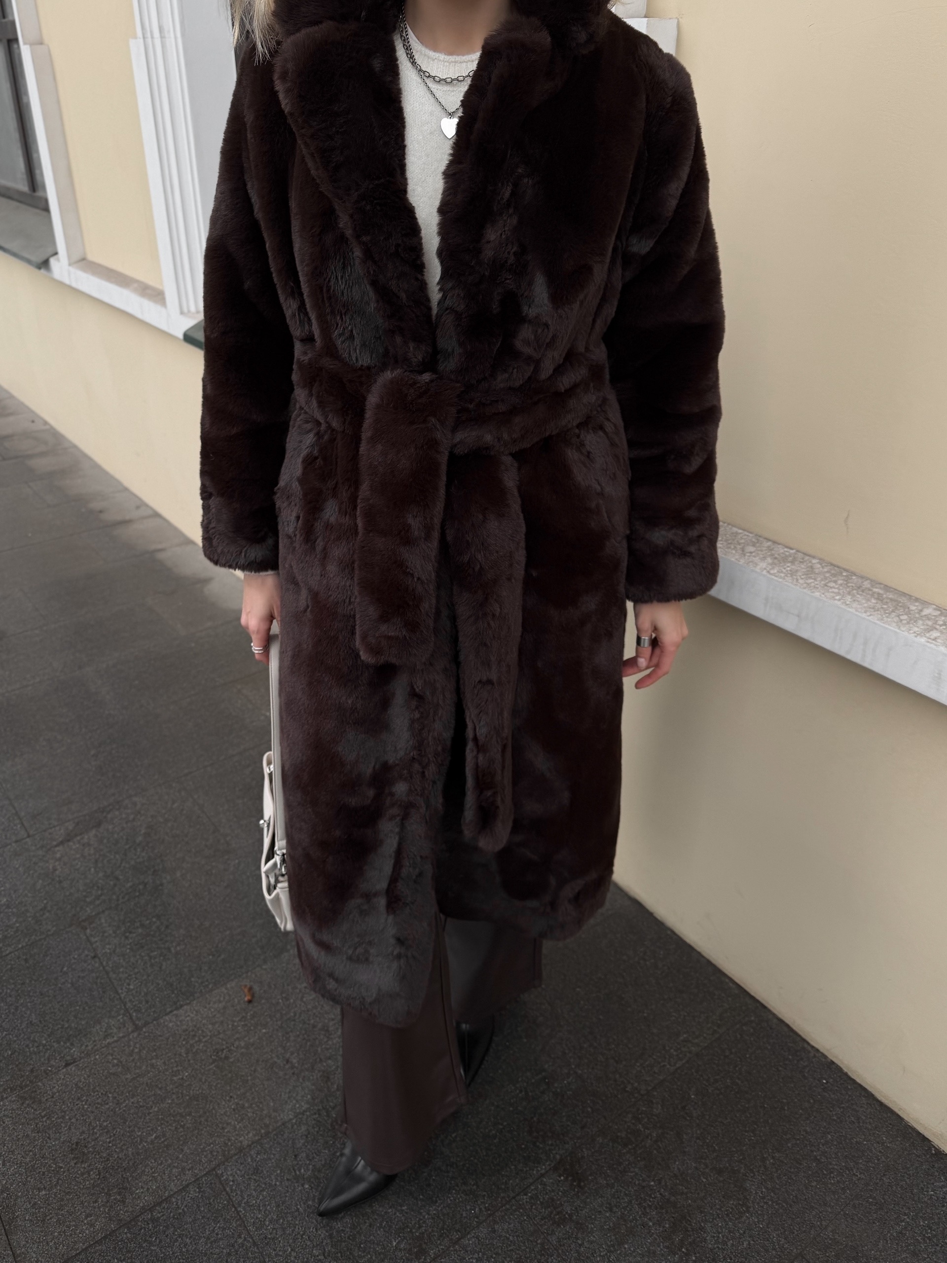 Шубка Cherry длинная на кнопках