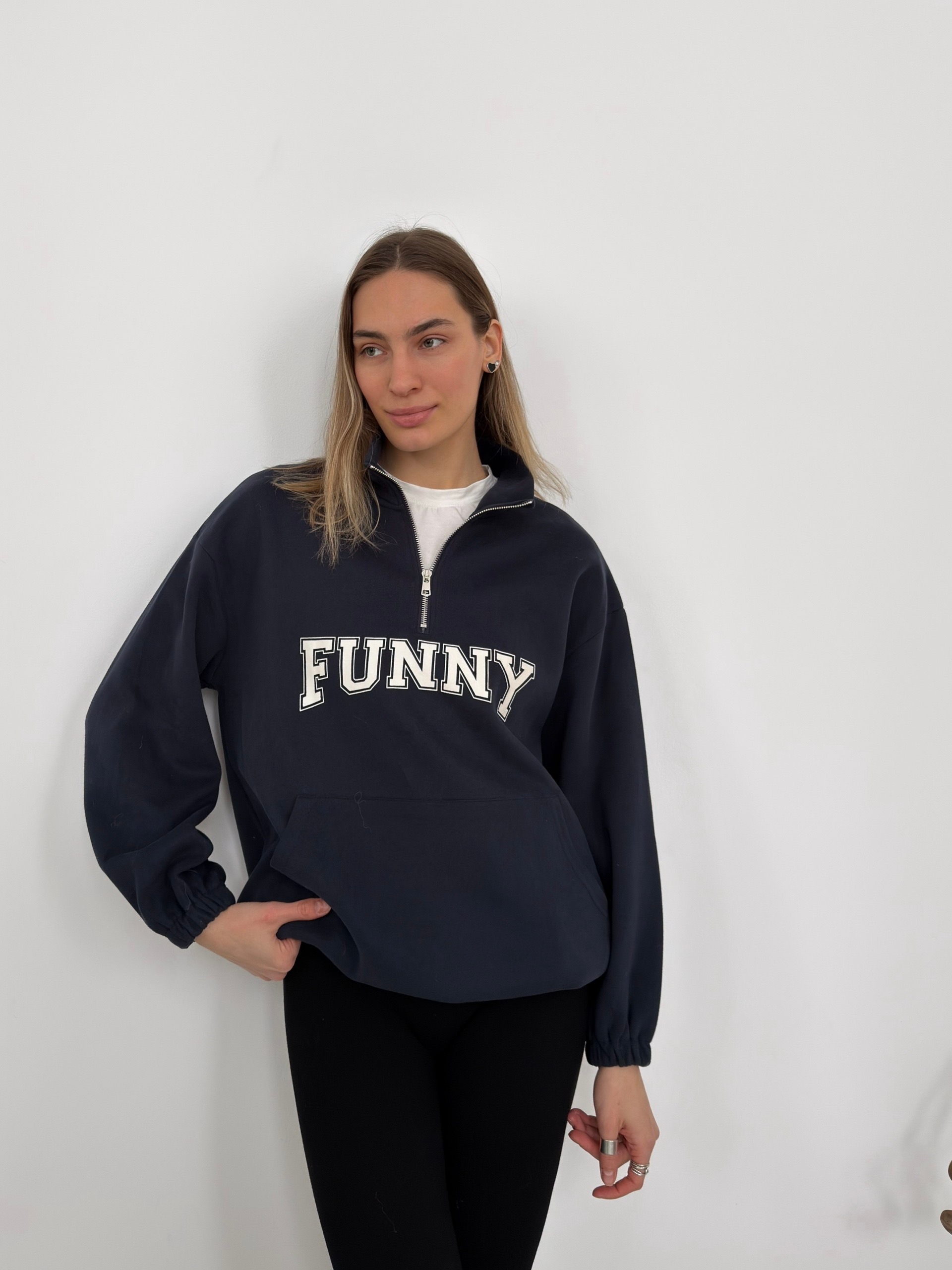 Свитшот Nuomi 840 Funny  затяжка внизу