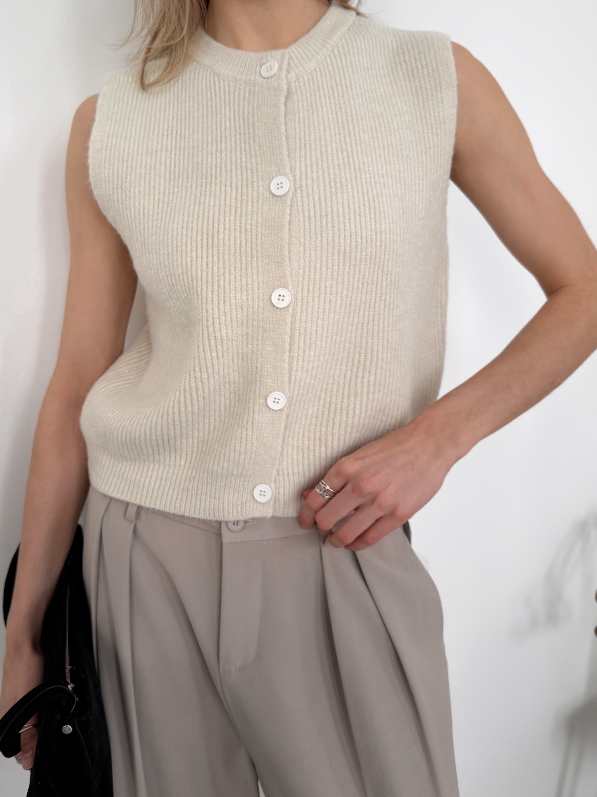 Жилет 308 в рубчик трикотаж